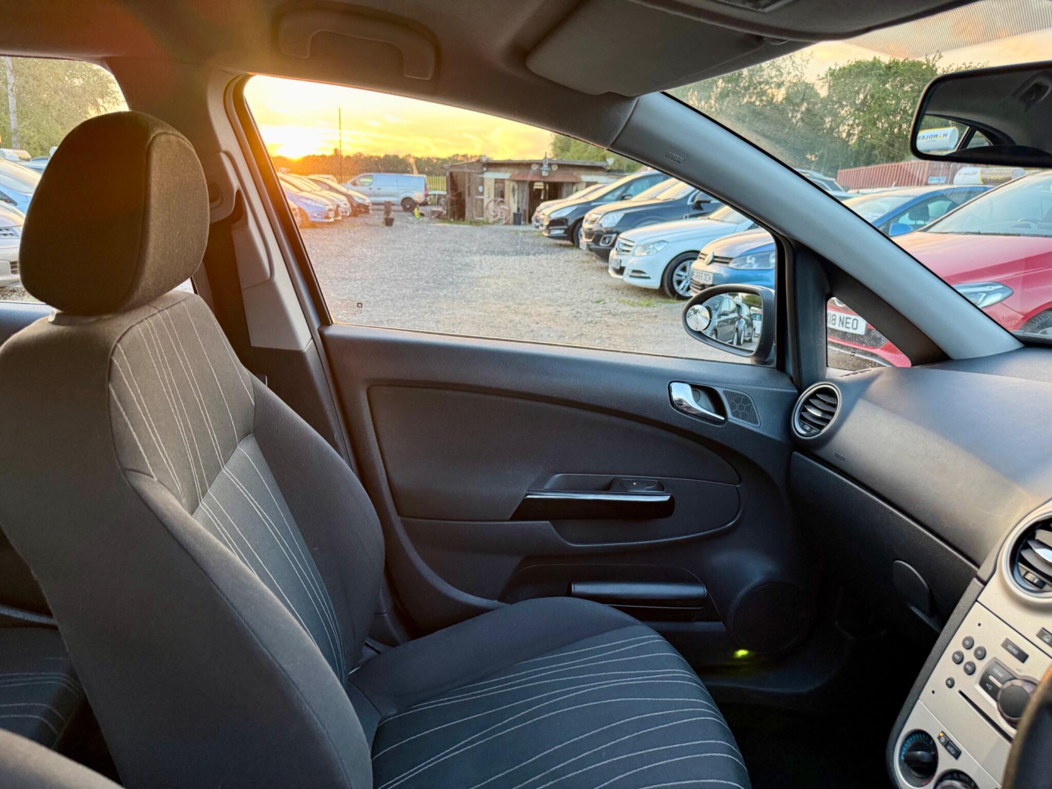 Vauxhall Corsa view 50