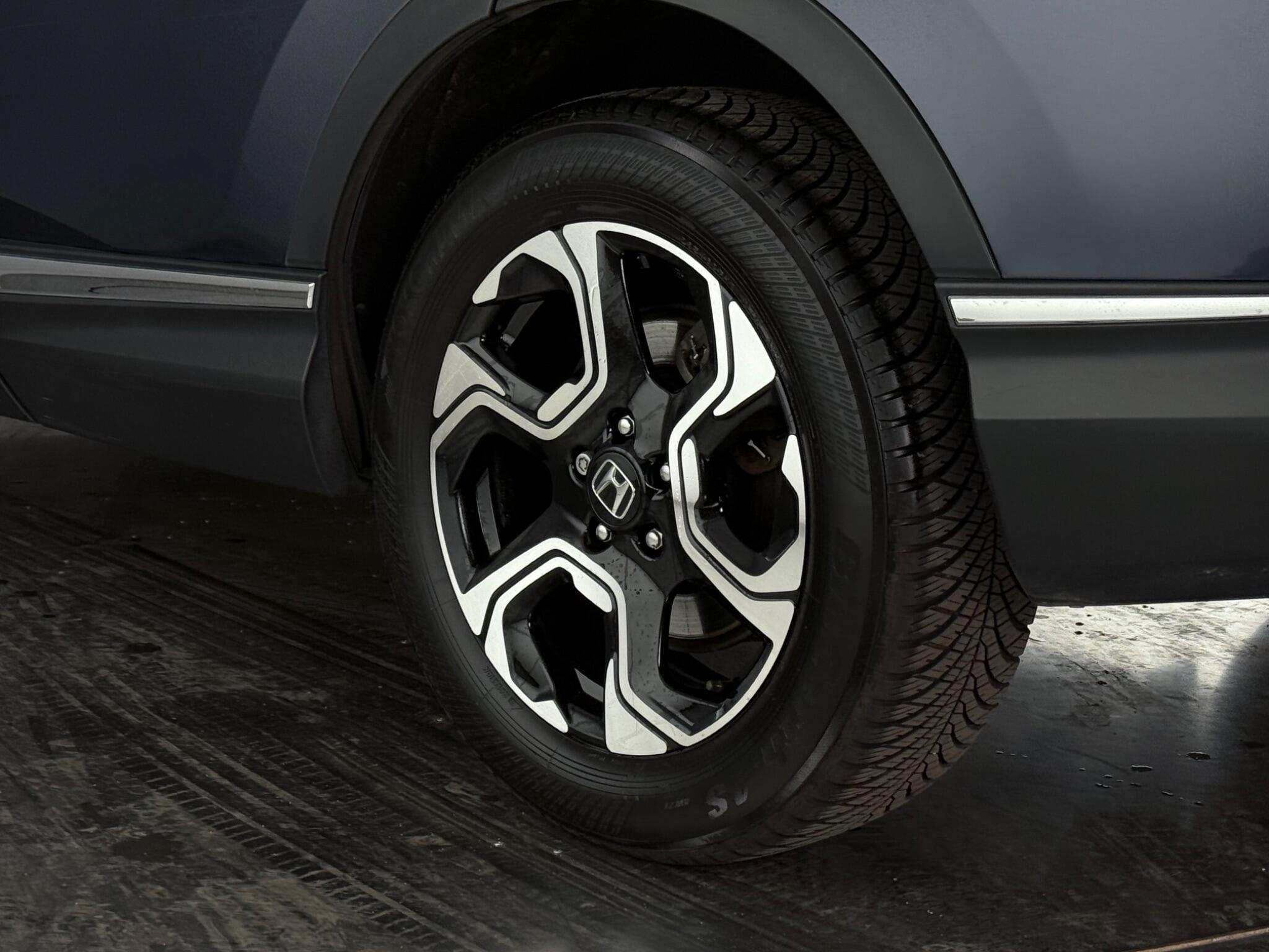 Honda CR-V view 9