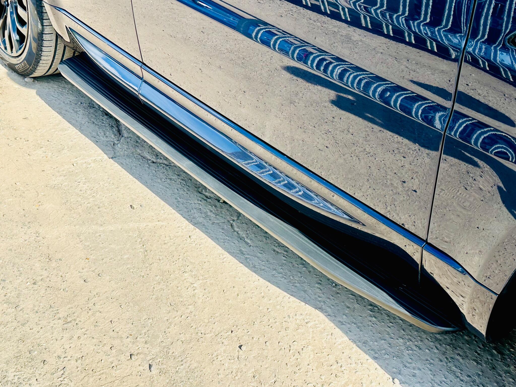 Land Rover Range Rover Sport view 16
