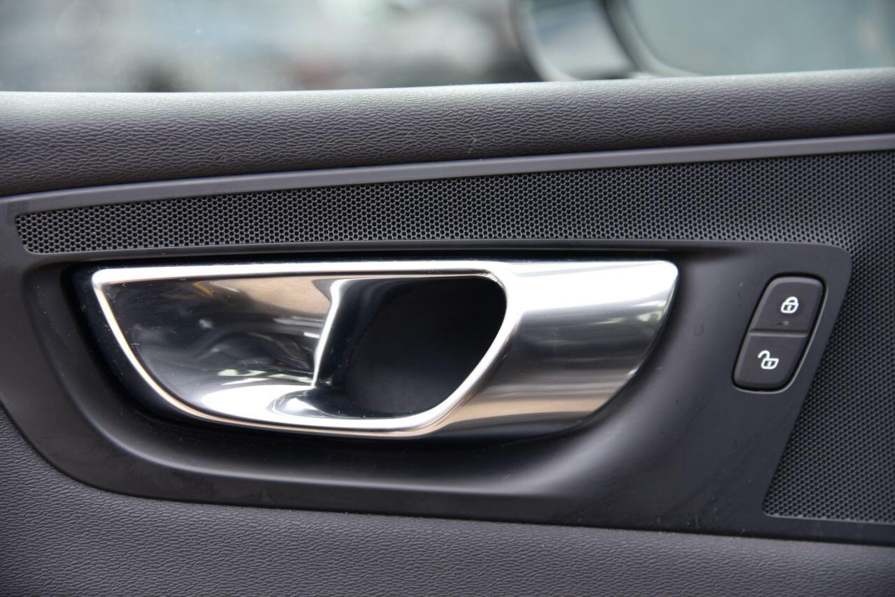 Volvo XC60 view 48