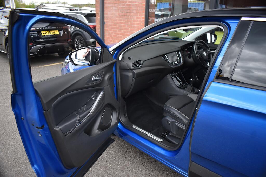 Vauxhall Grandland X view 36