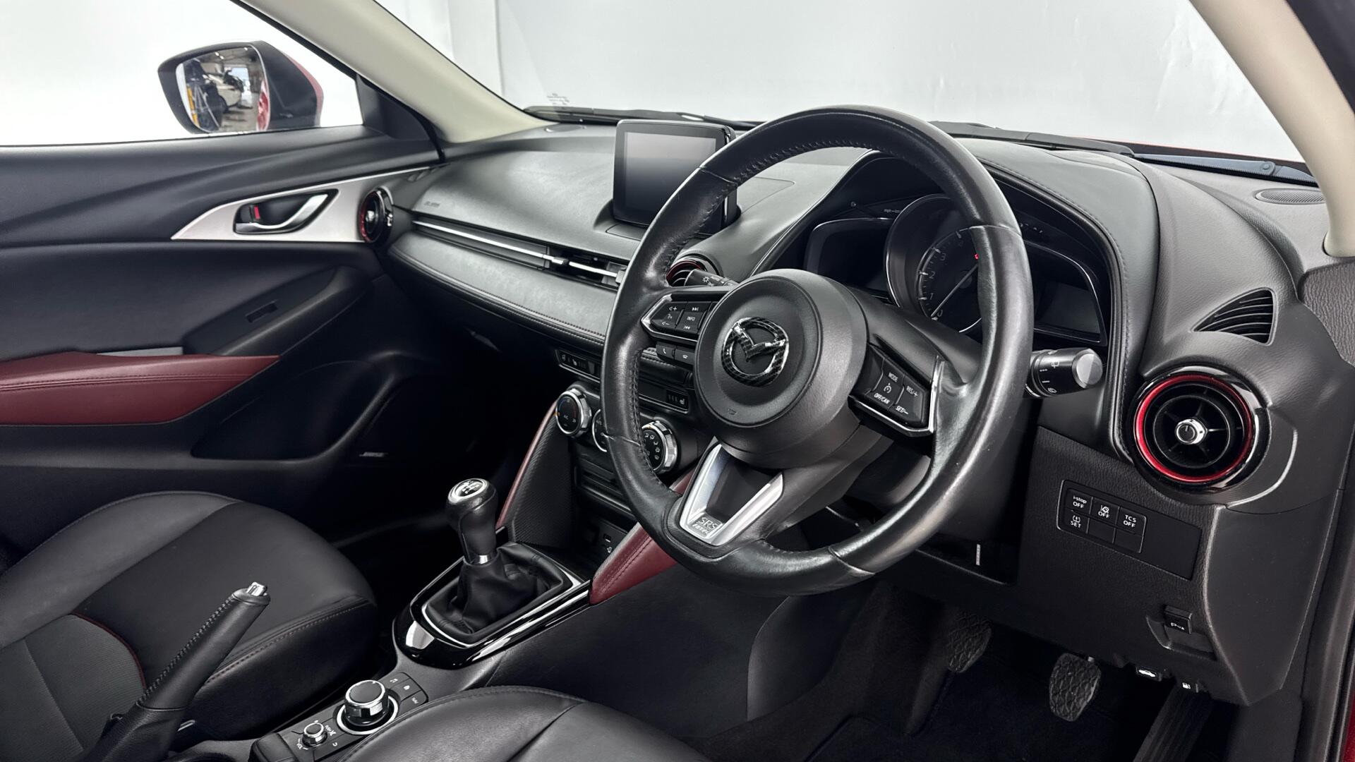 Mazda CX-3 view 9