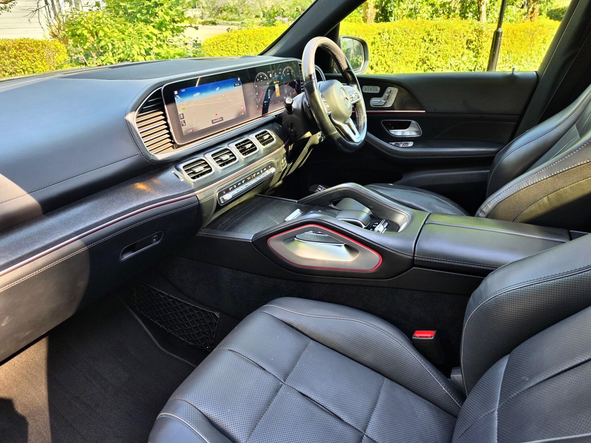 Mercedes-Benz GLS view 8