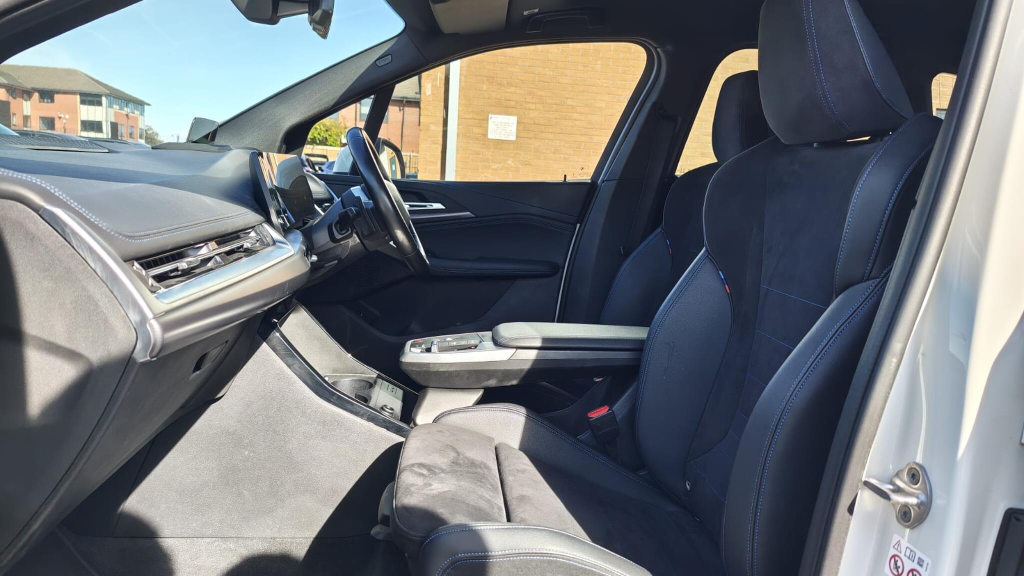 BMW 2 Series Active Tourer view 26