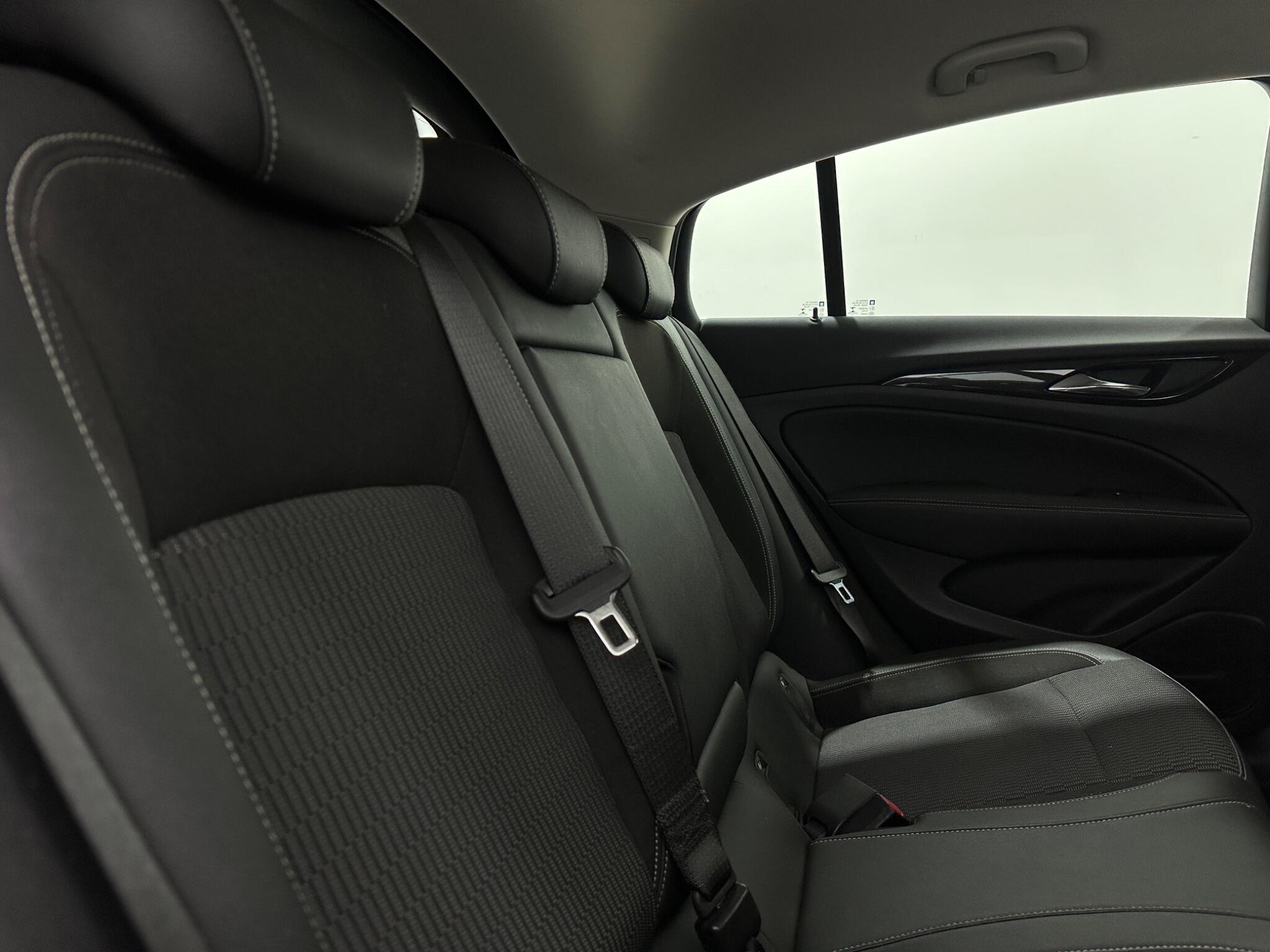 Vauxhall Insignia view 40
