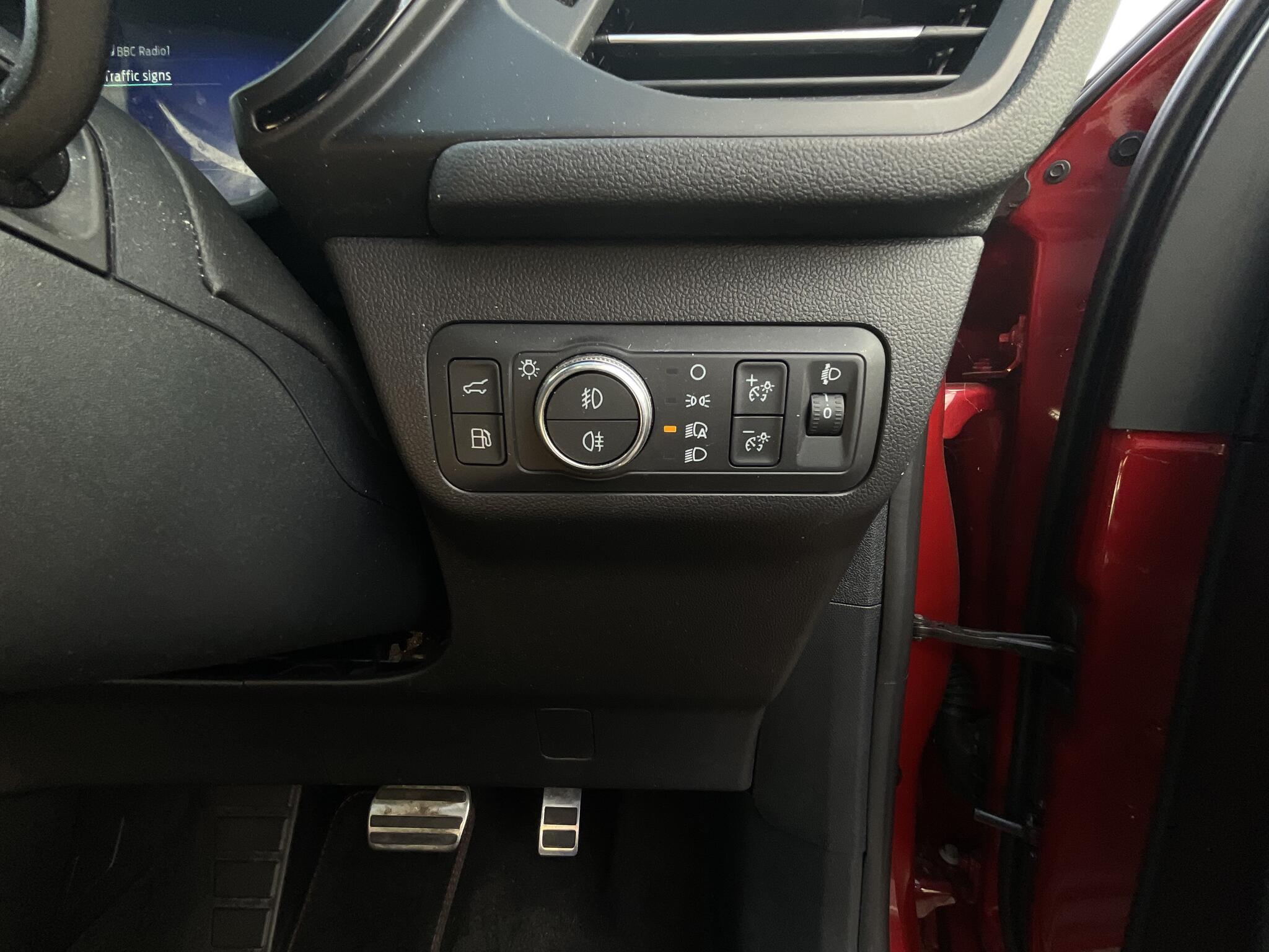 Ford Kuga view 35