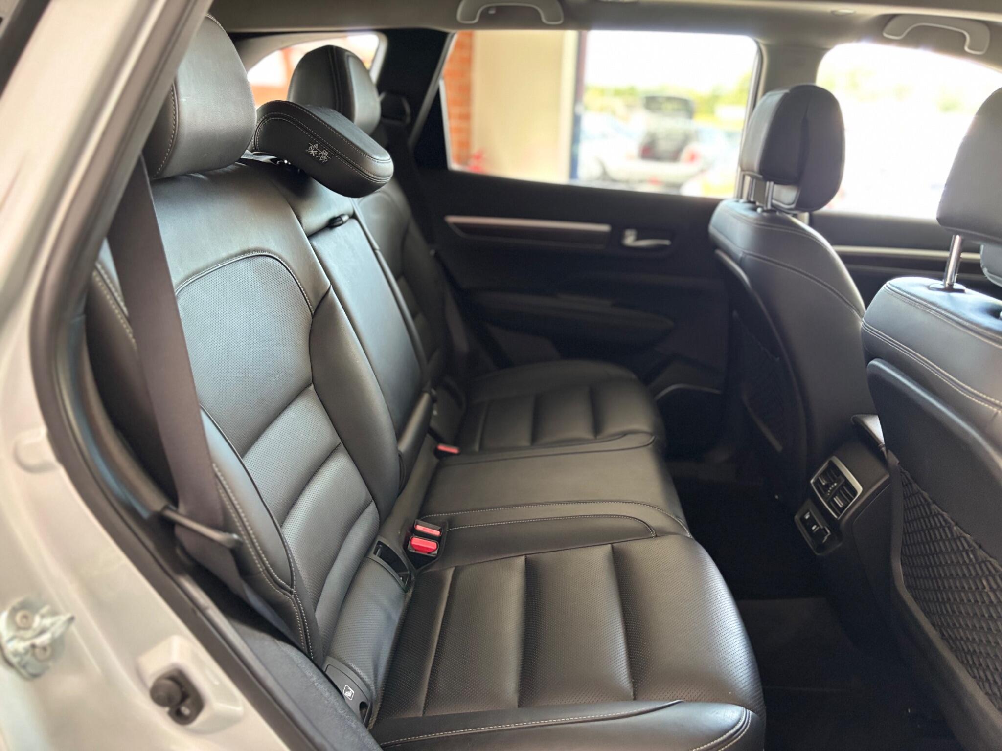 Renault Koleos view 12