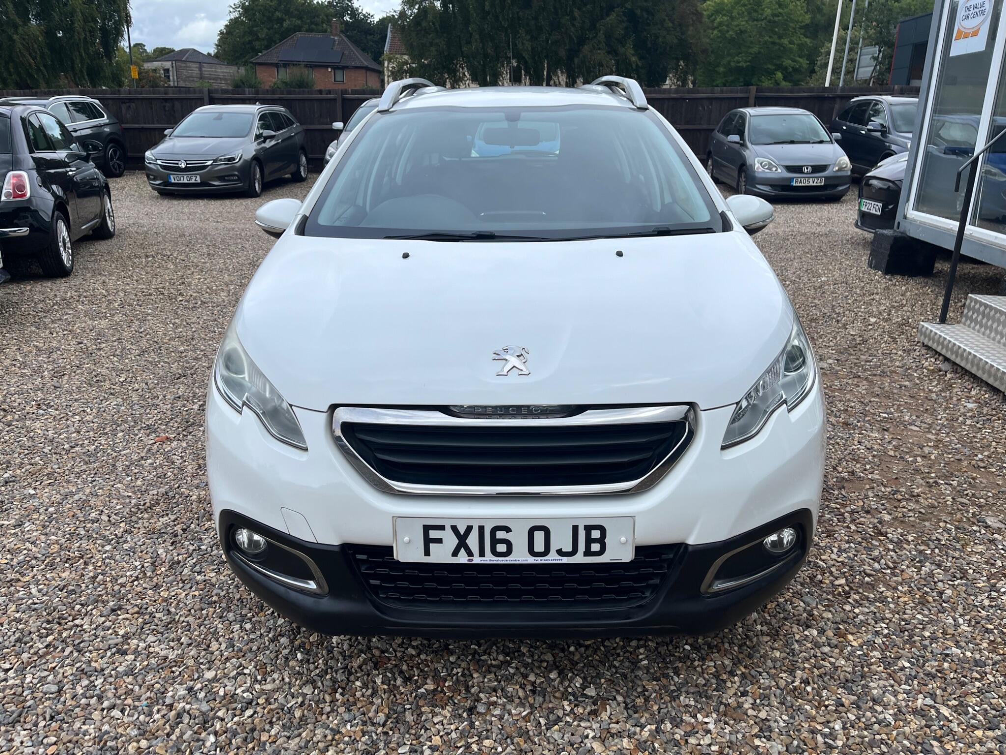Peugeot 2008 view 2