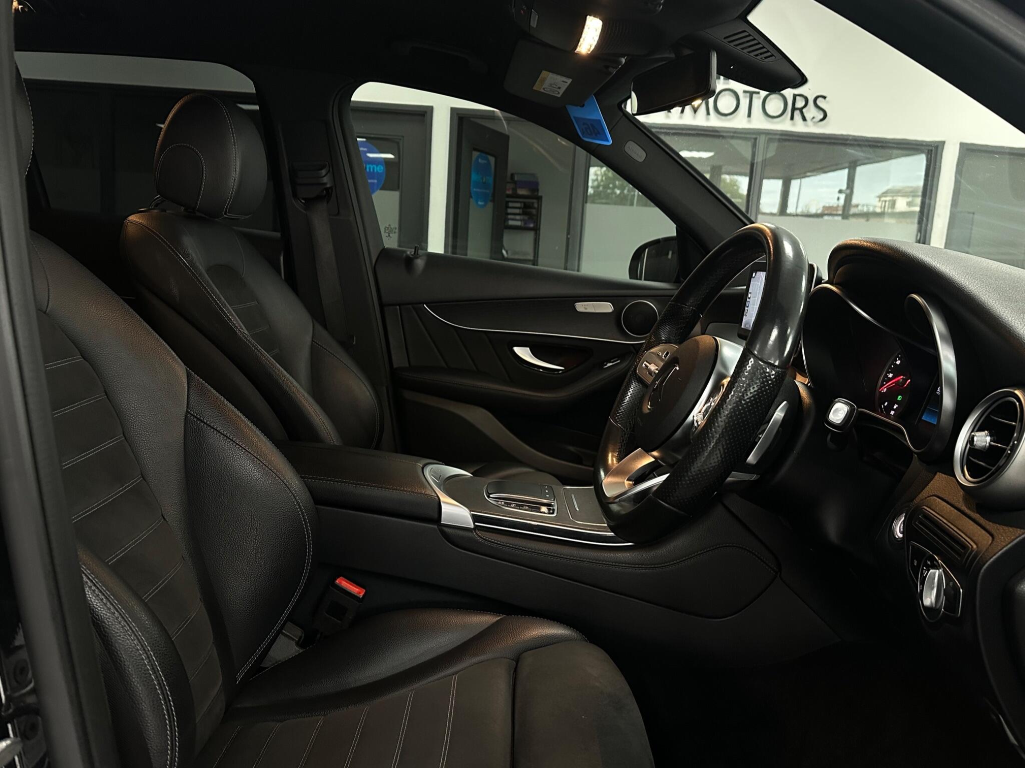 Mercedes-Benz GLC view 22
