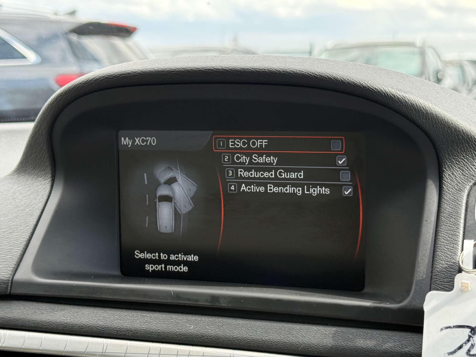 Volvo XC70 view 56