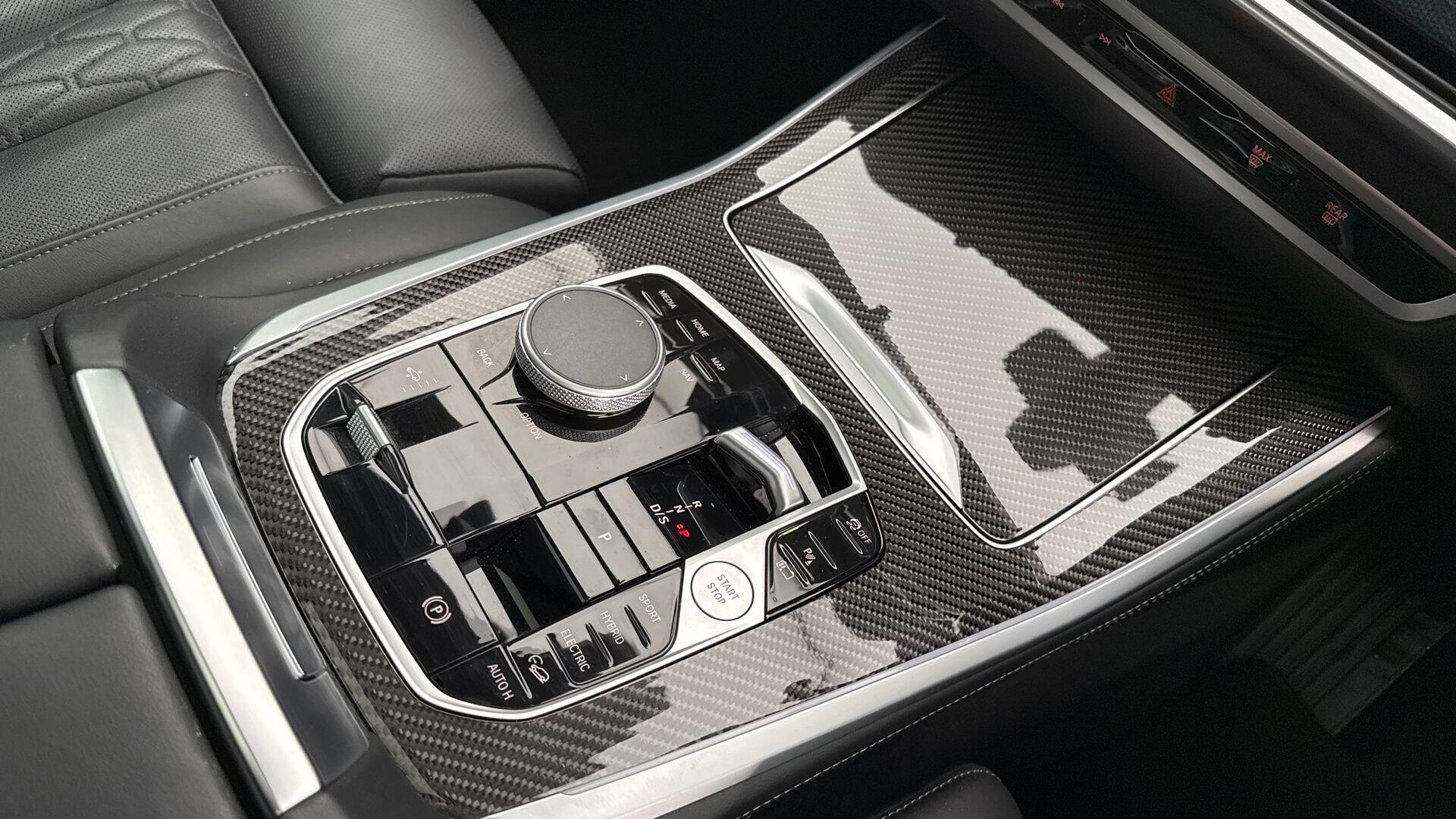 BMW X5 view 10