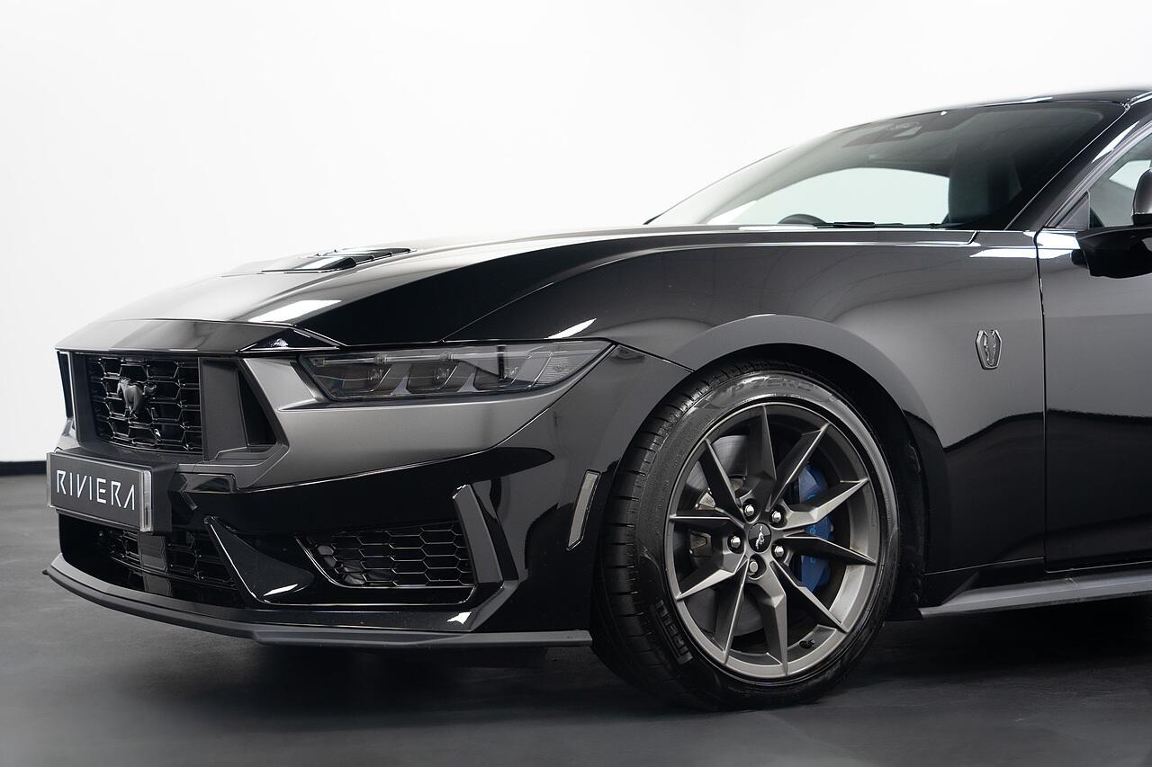 Ford Mustang view 23