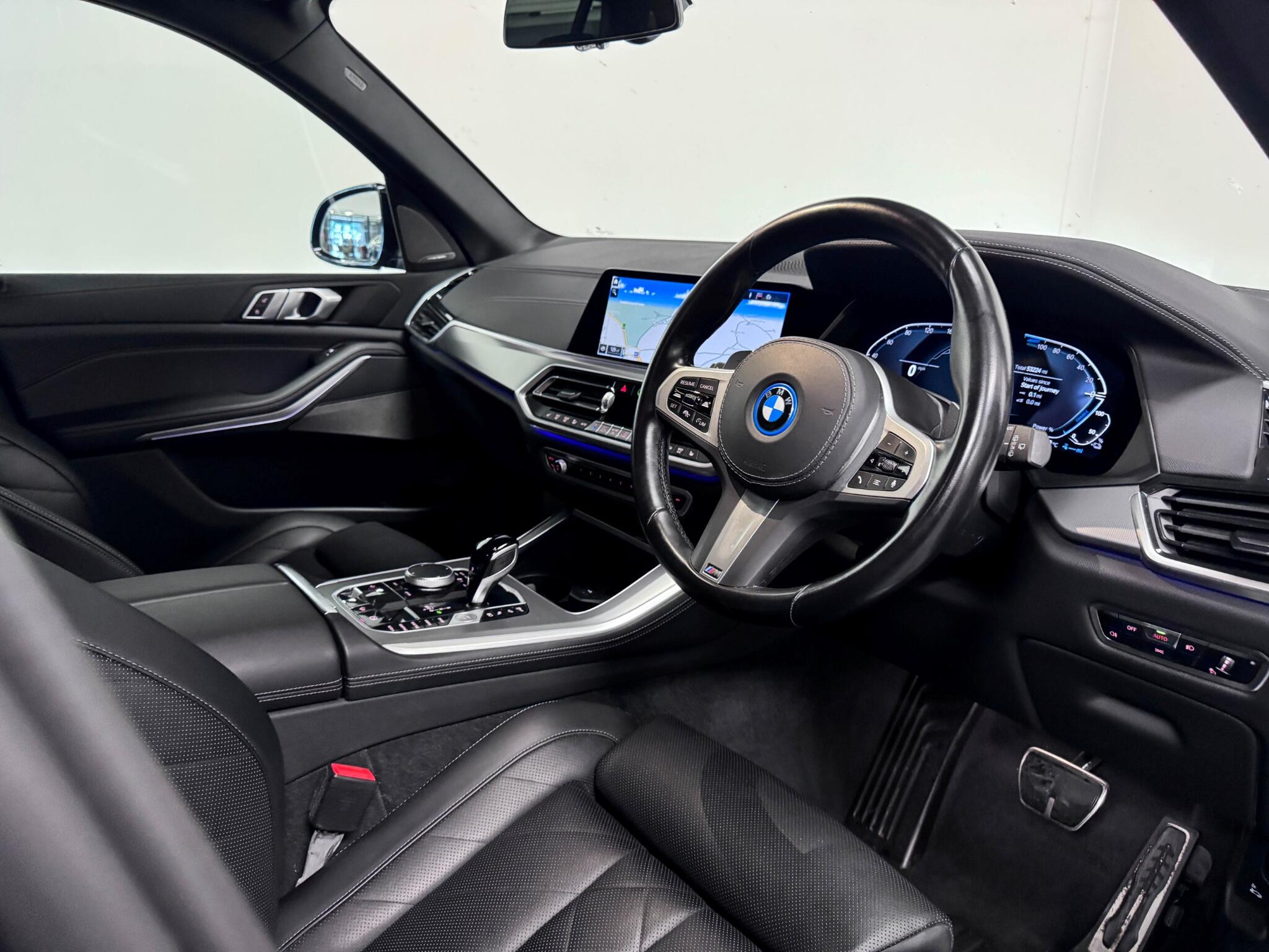 BMW X5 view 38