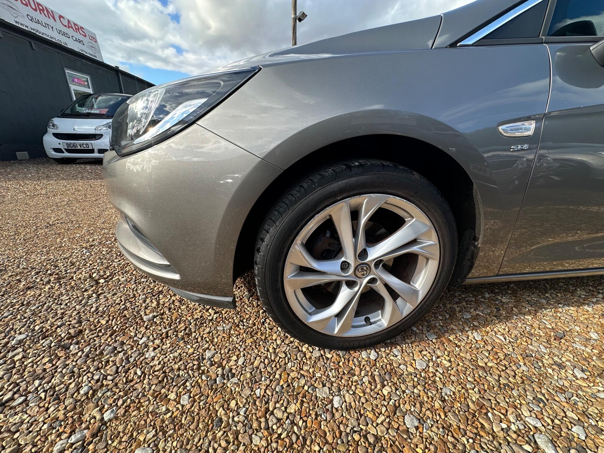 Vauxhall Astra view 20