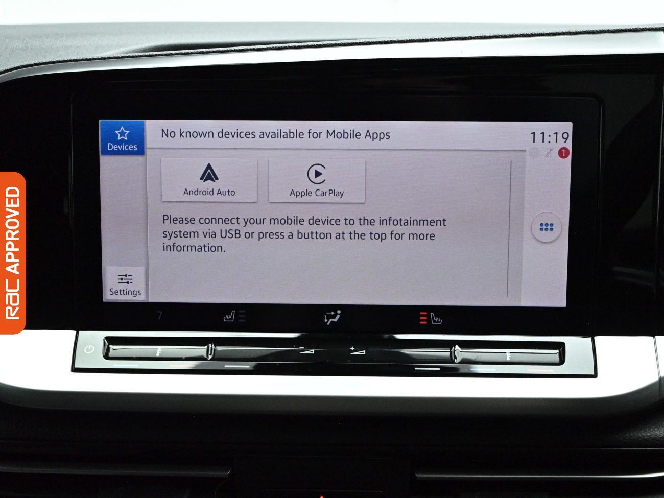 Ford Grand Tourneo Connect view 15
