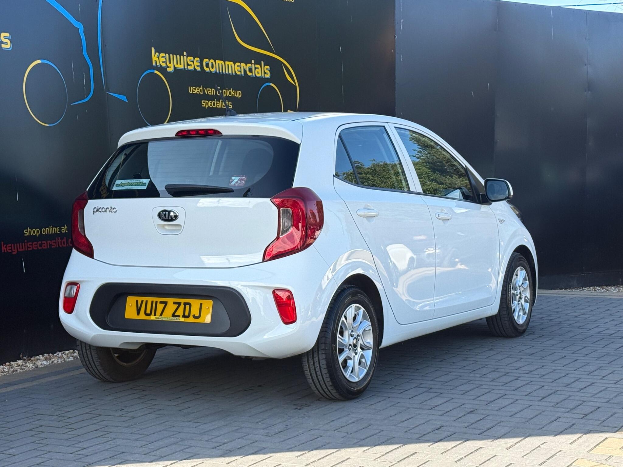 Kia Picanto view 6