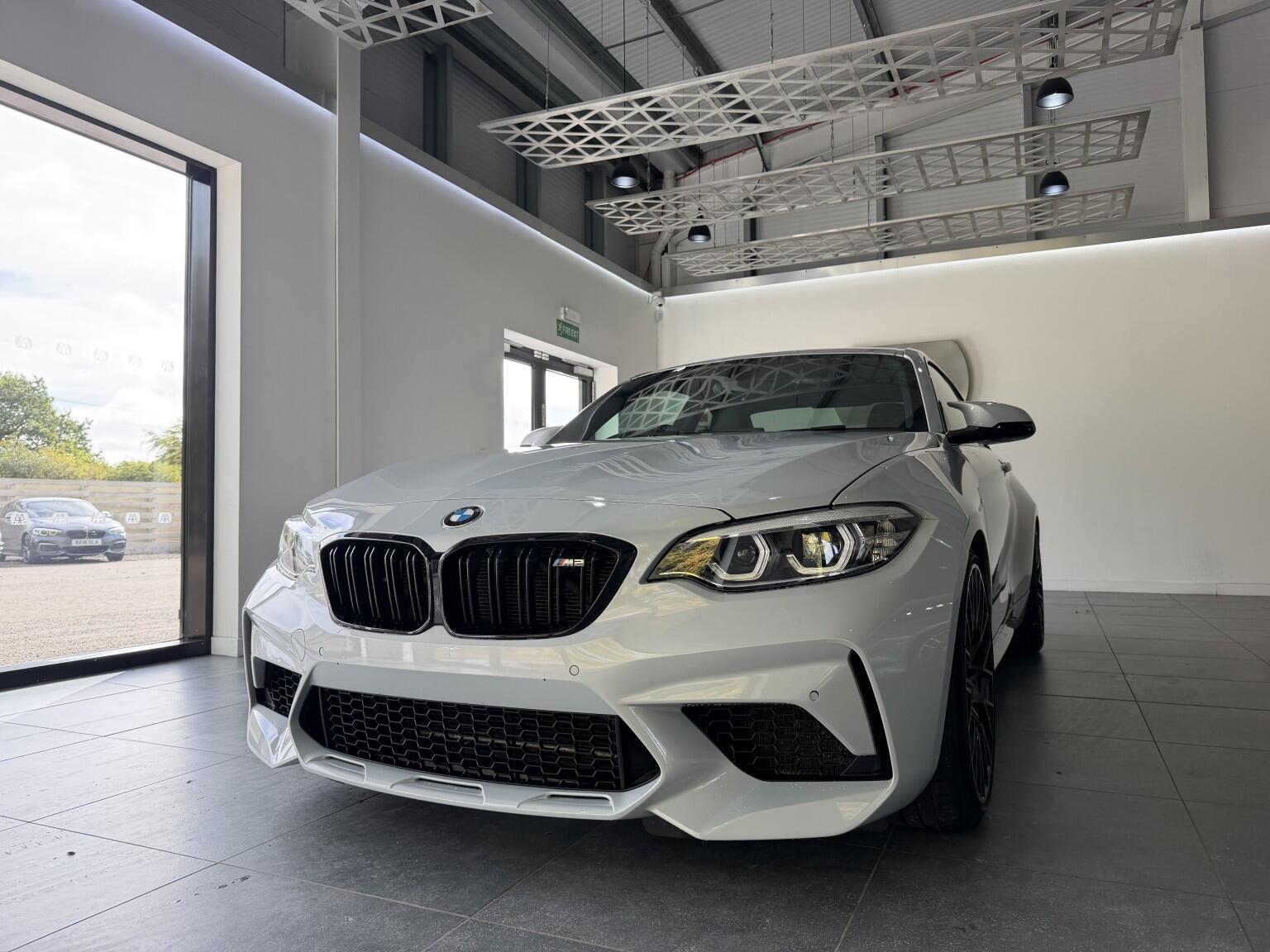 BMW M2 view 34