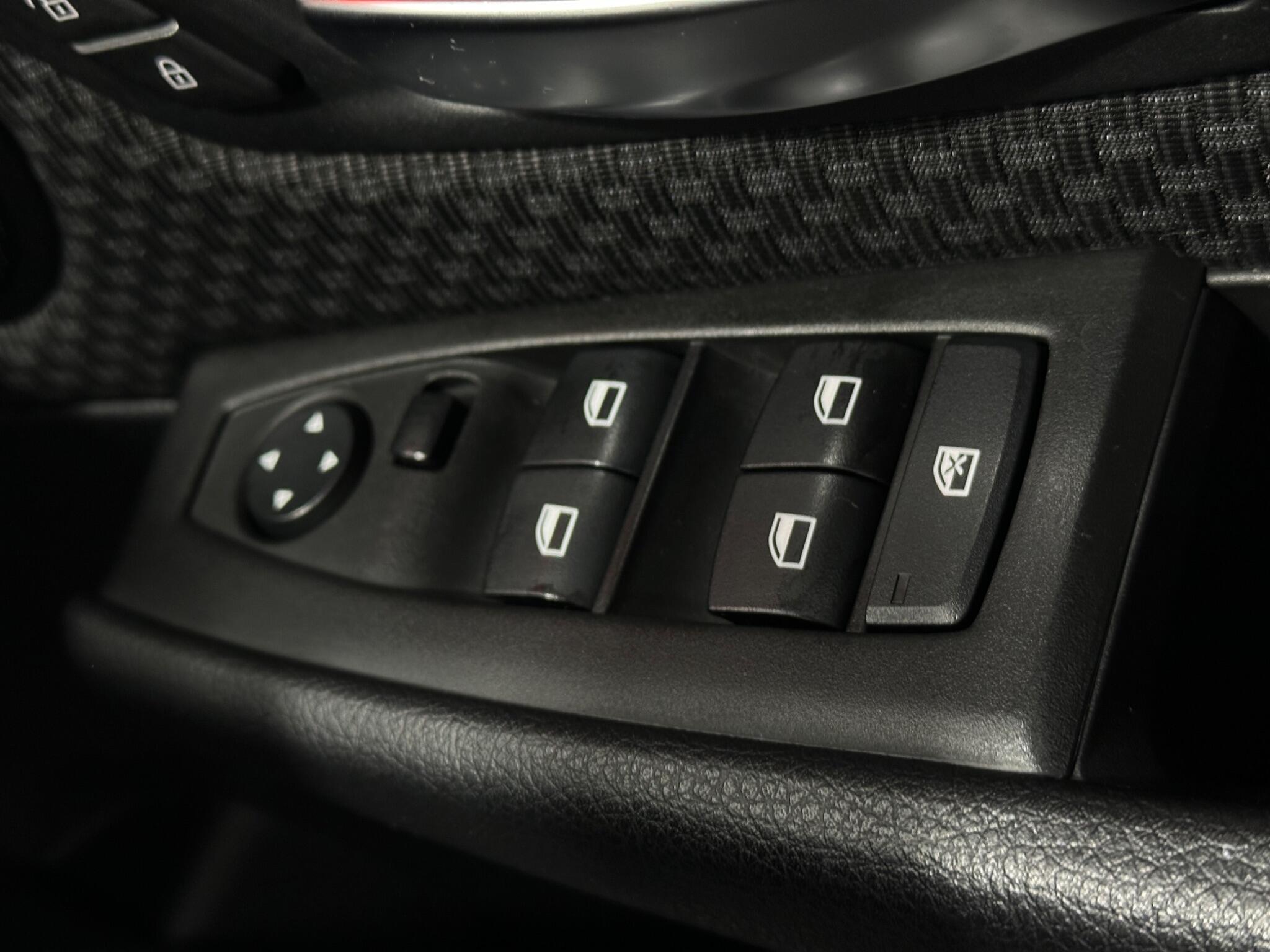 BMW 2 Series view 19