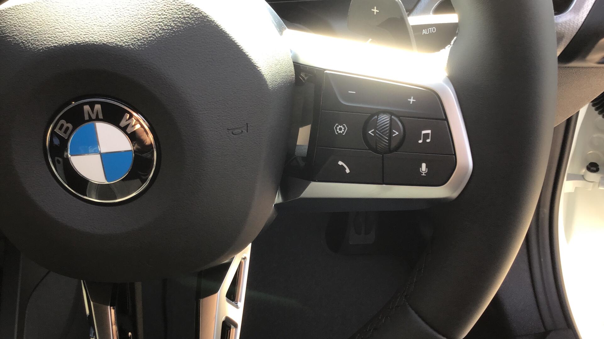 BMW 2 Series view 18