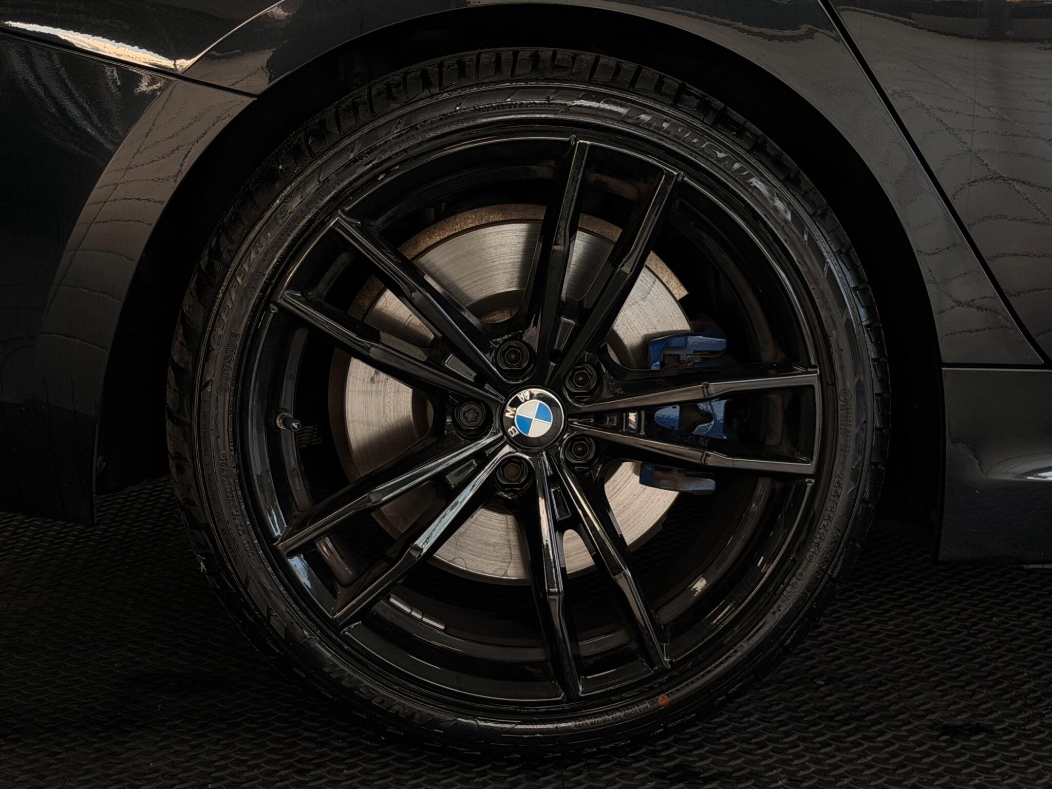BMW 3 Series view 28