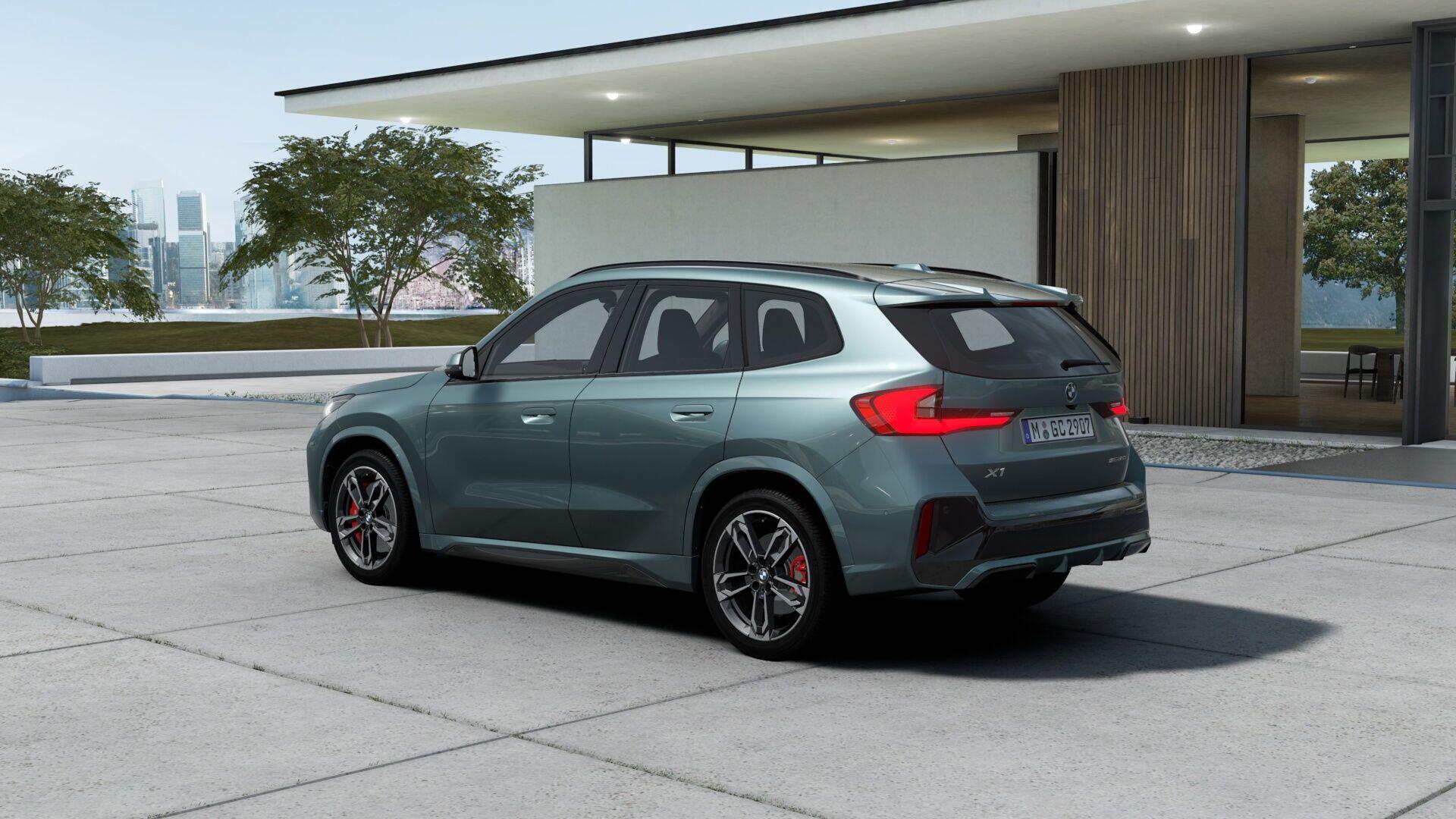 BMW X1 view 3