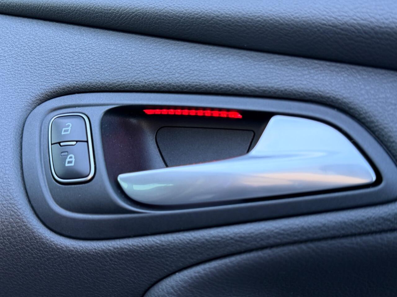 Ford Focus view 33