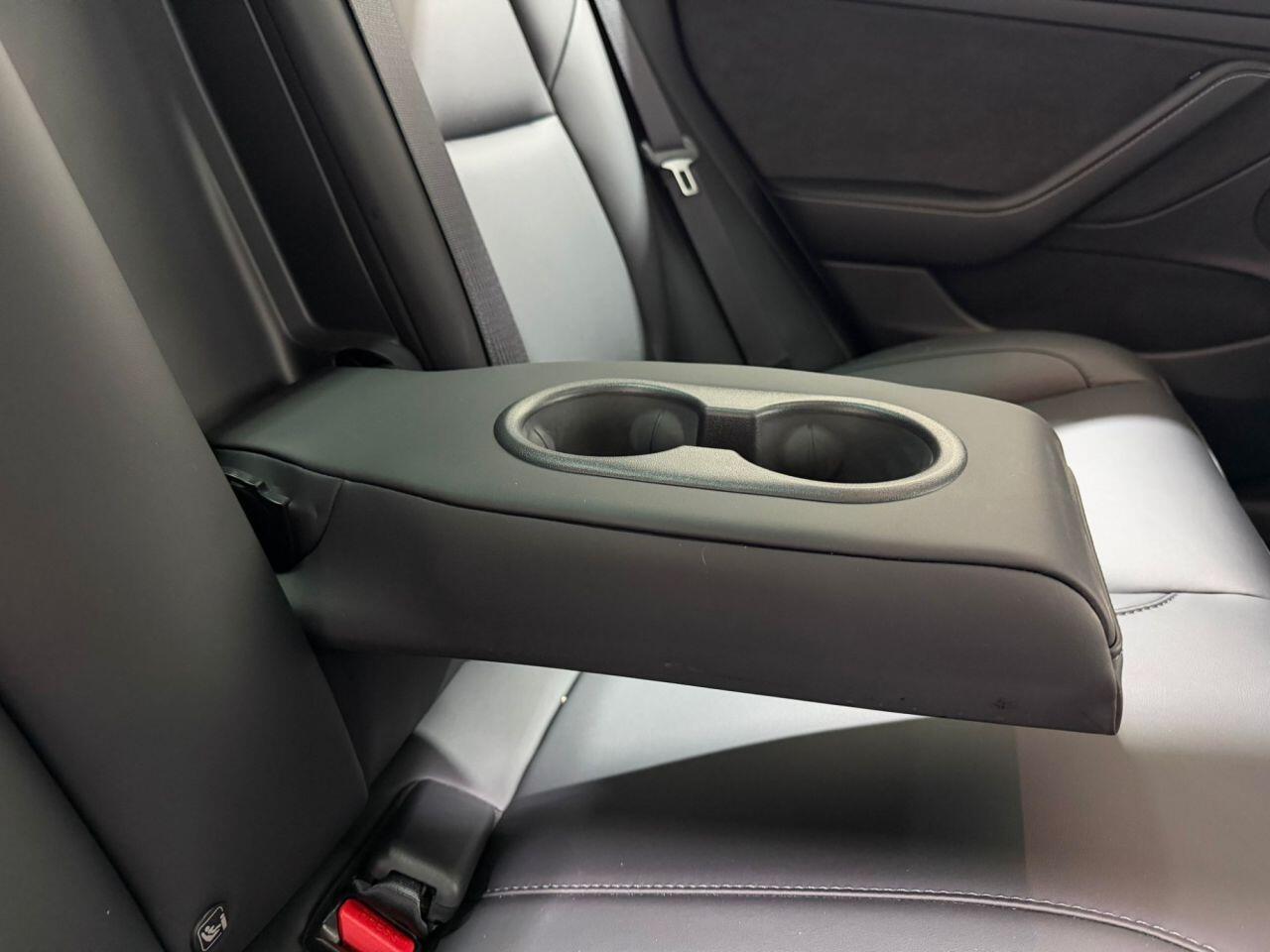 Tesla Model 3 view 33