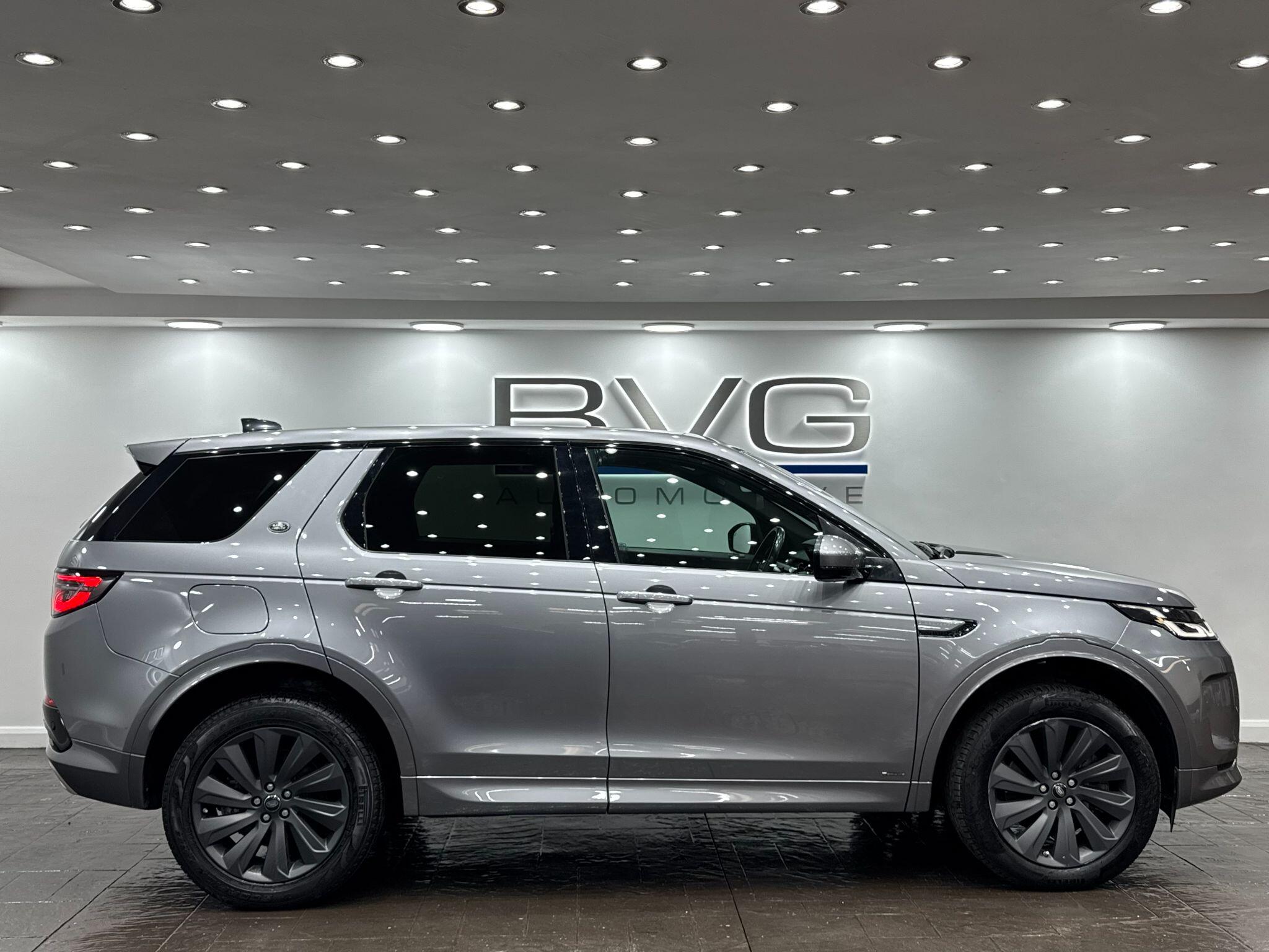Land Rover Discovery Sport view 15