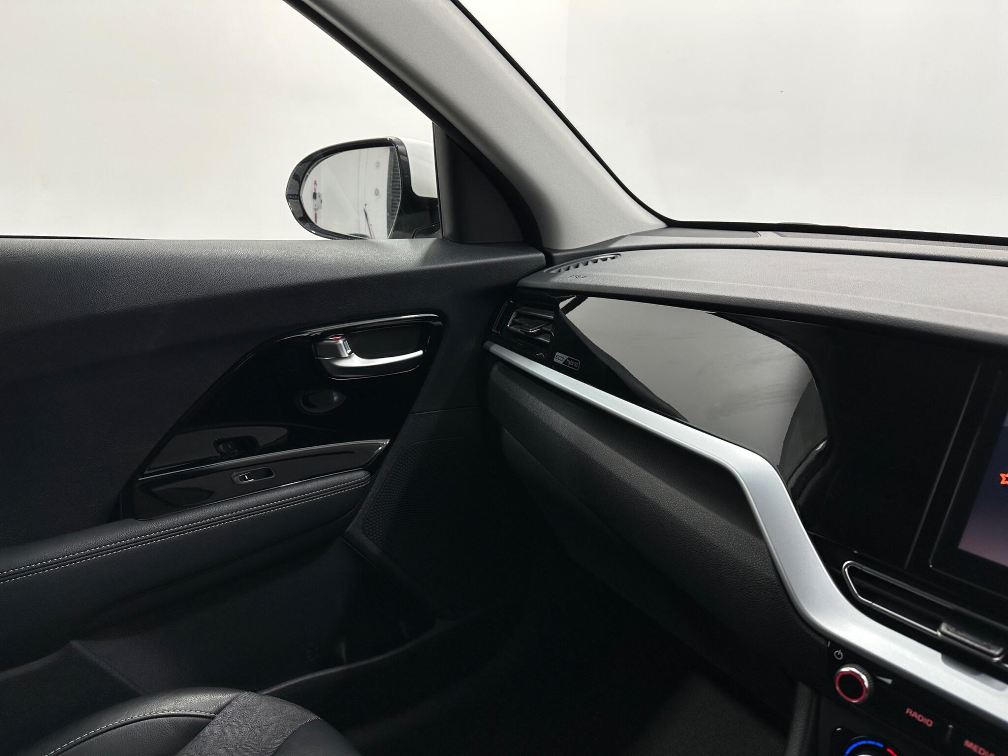Kia Niro view 25