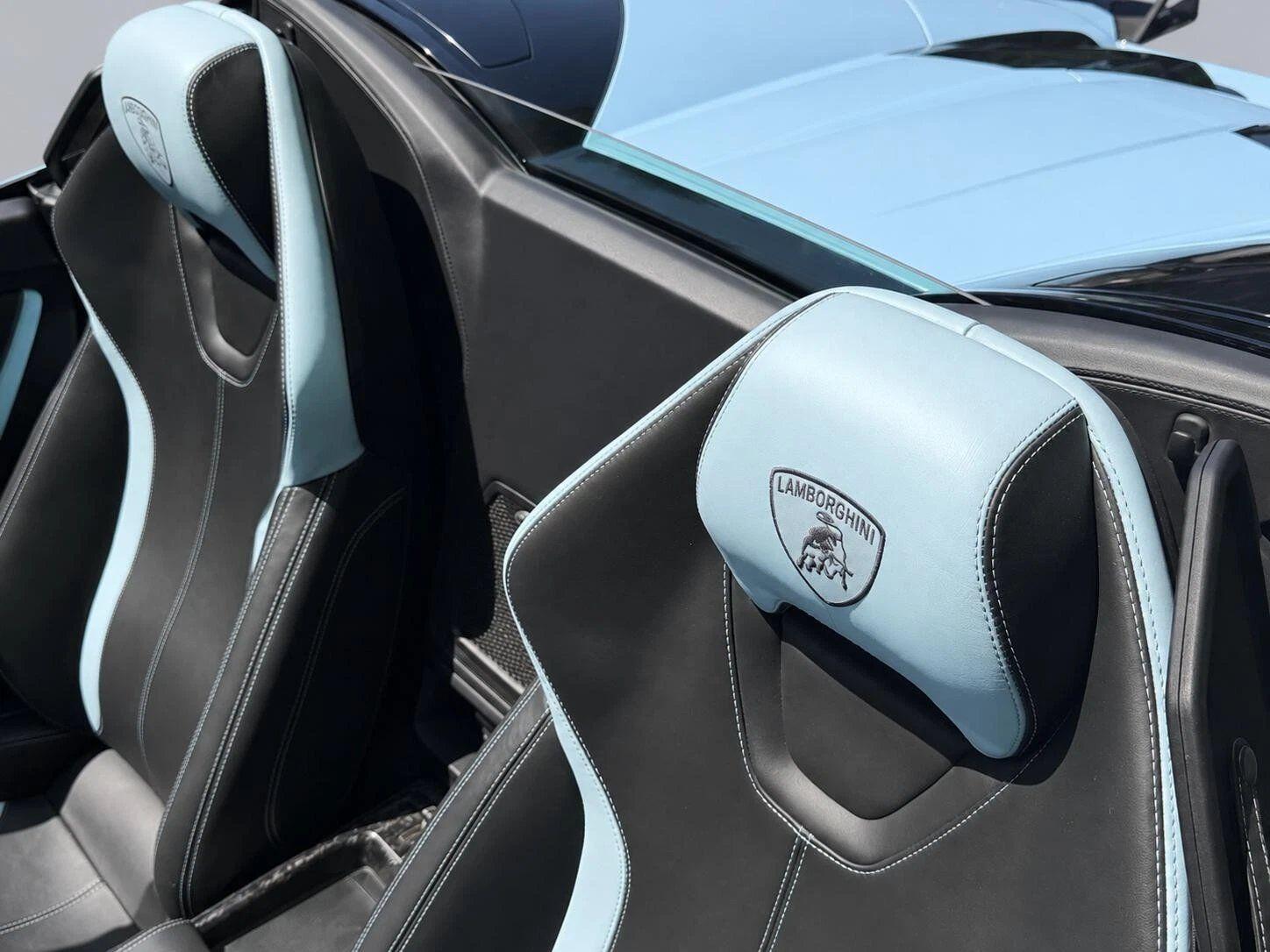 Lamborghini Huracan view 12