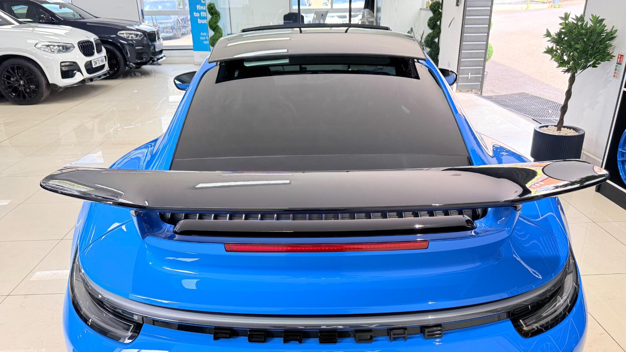 Porsche 911 view 74