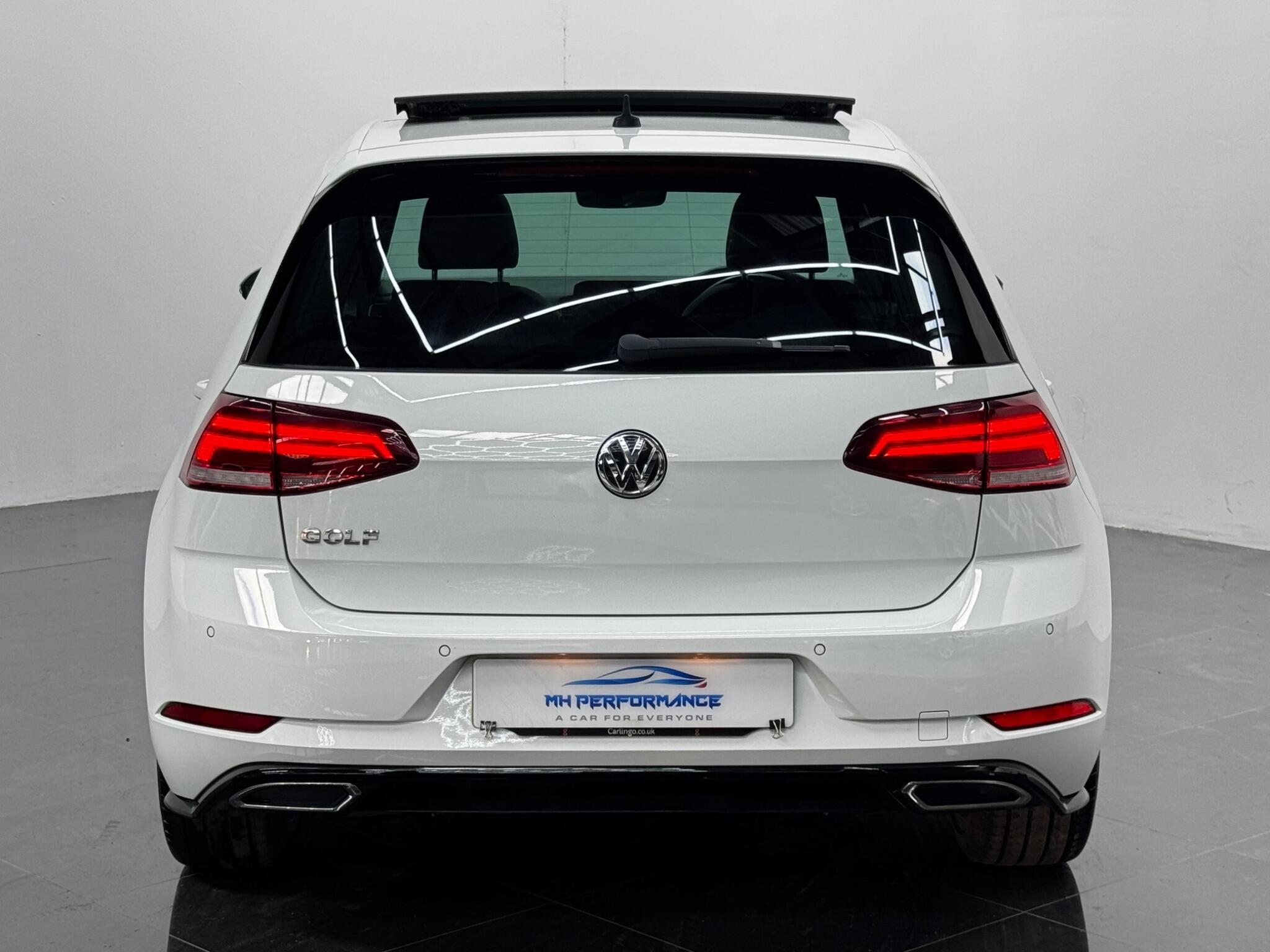 Volkswagen Golf view 72