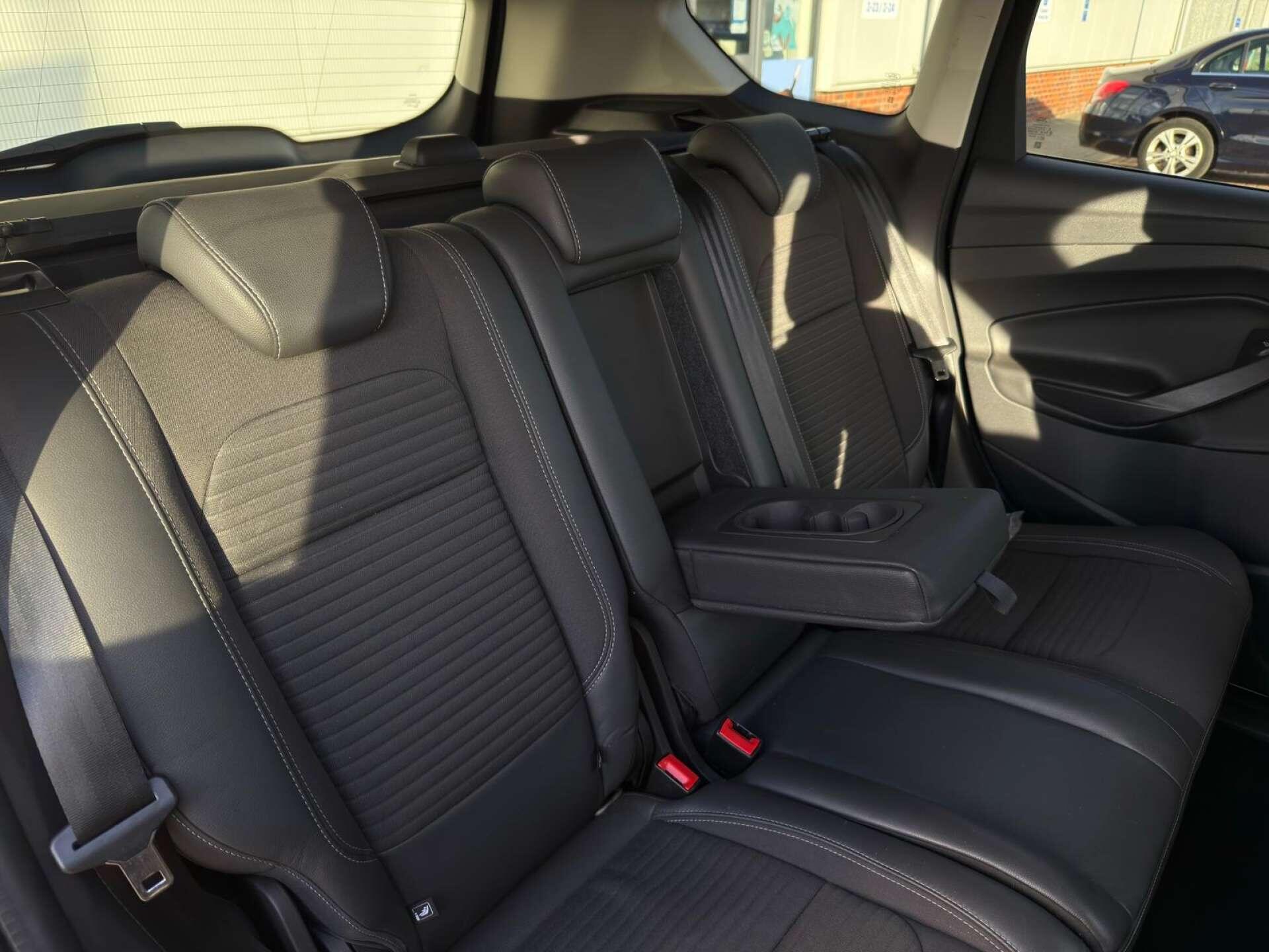Ford Kuga view 57