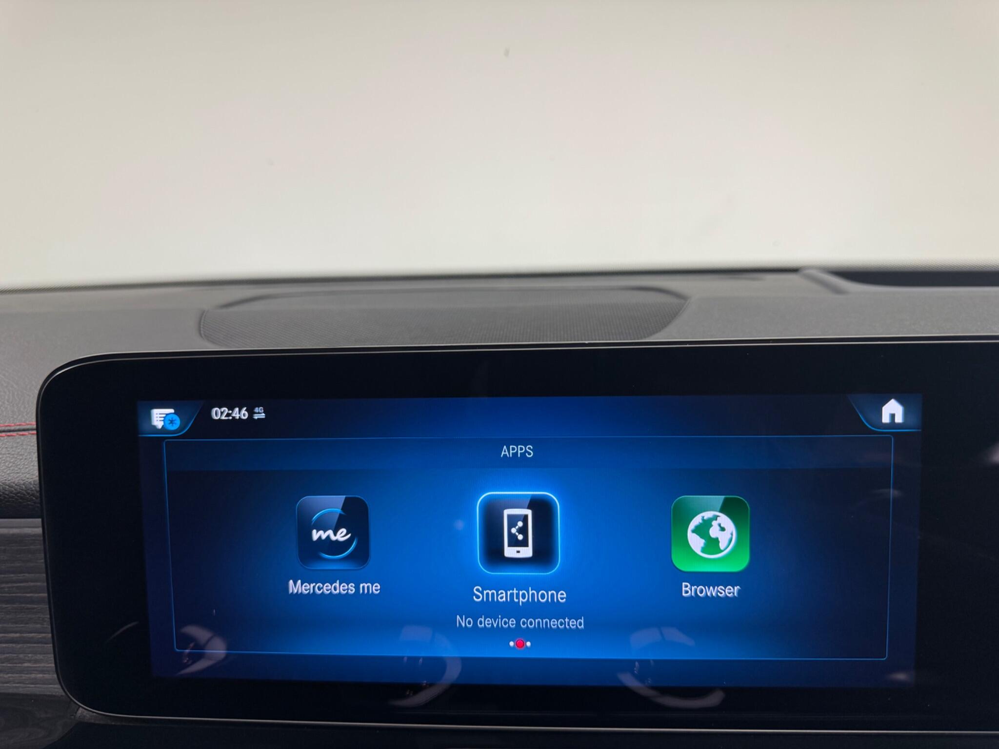 Mercedes-Benz Eqb view 23