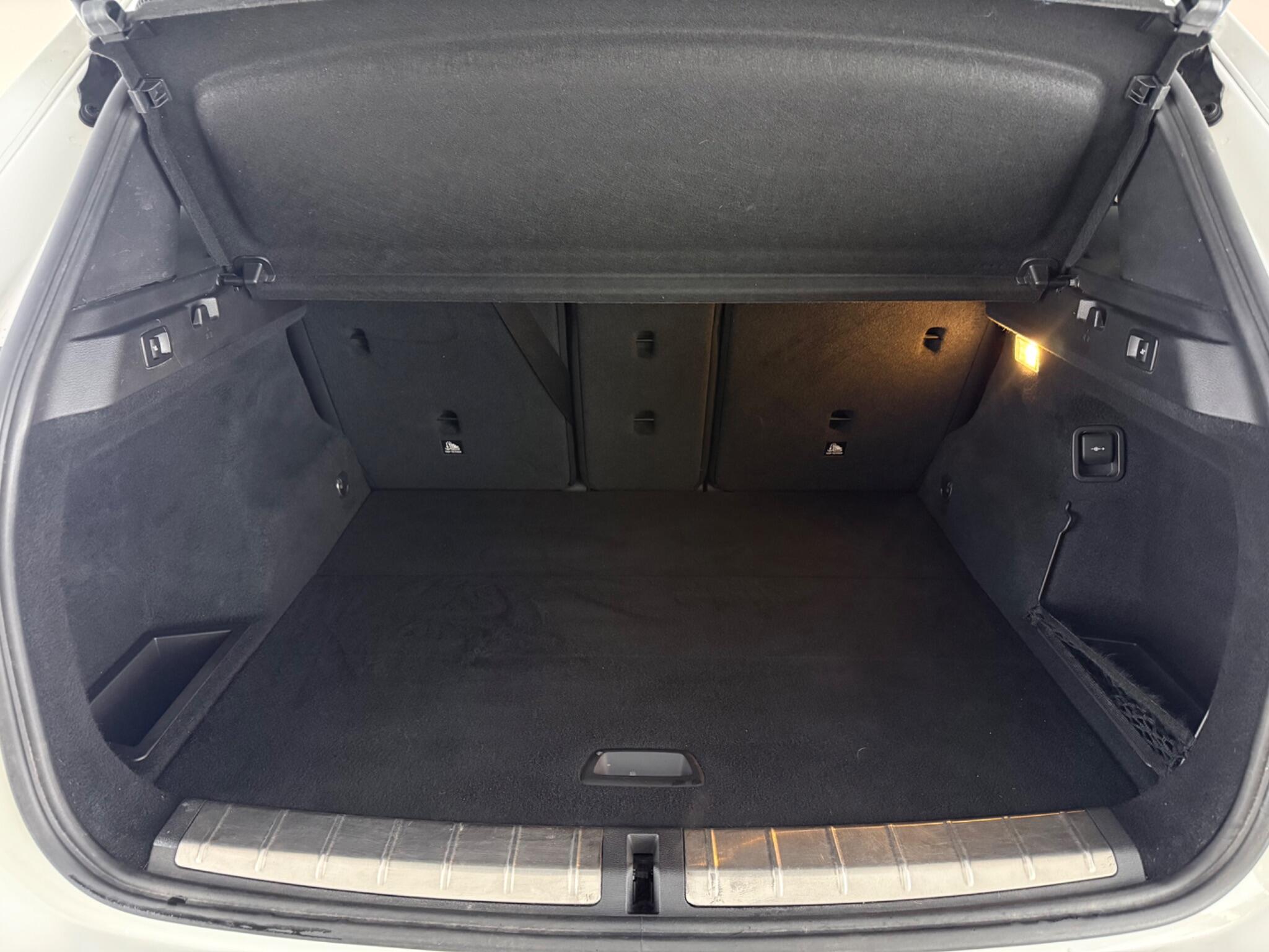 BMW X1 view 10