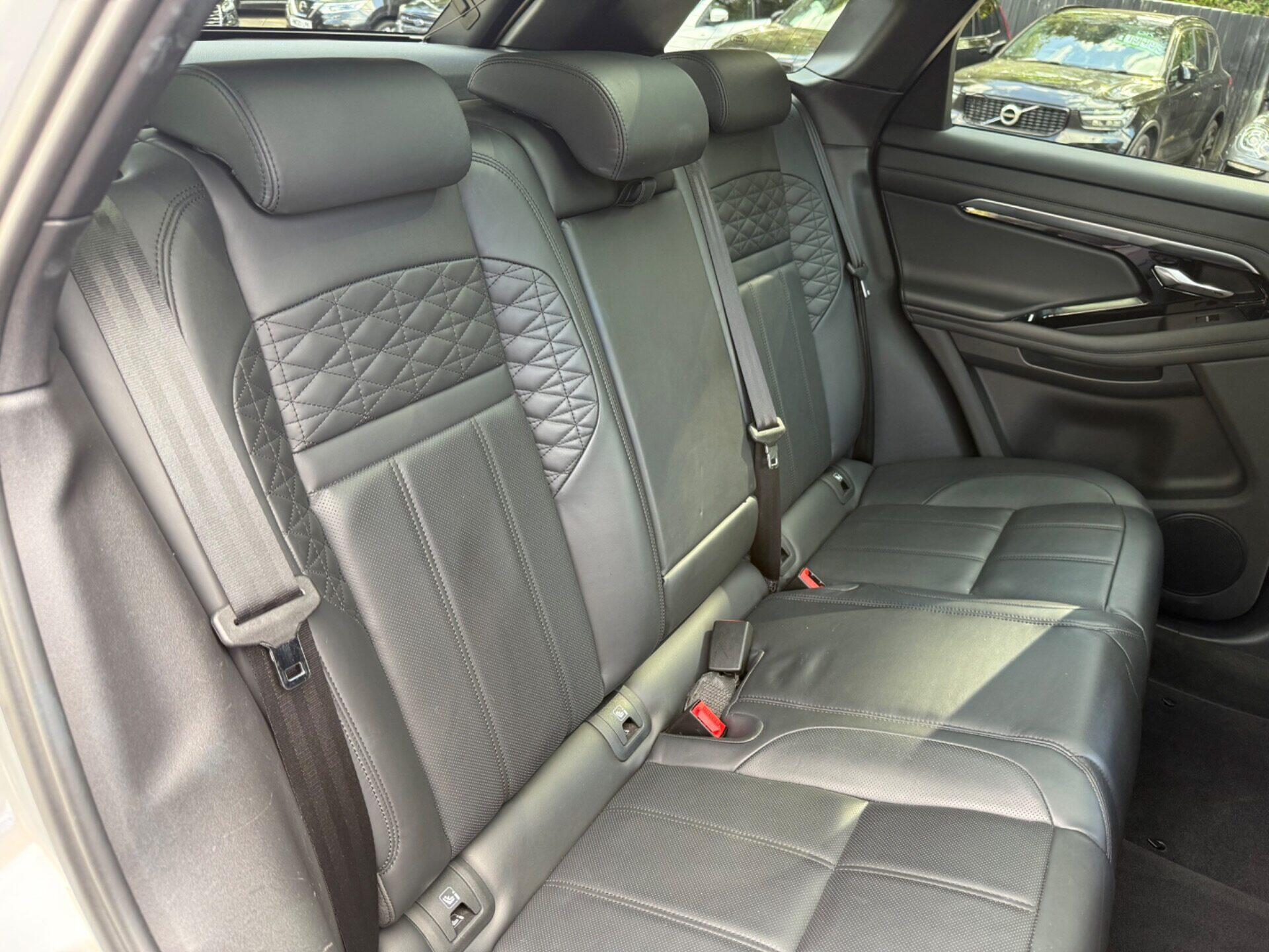 Land Rover Range Rover Evoque view 26