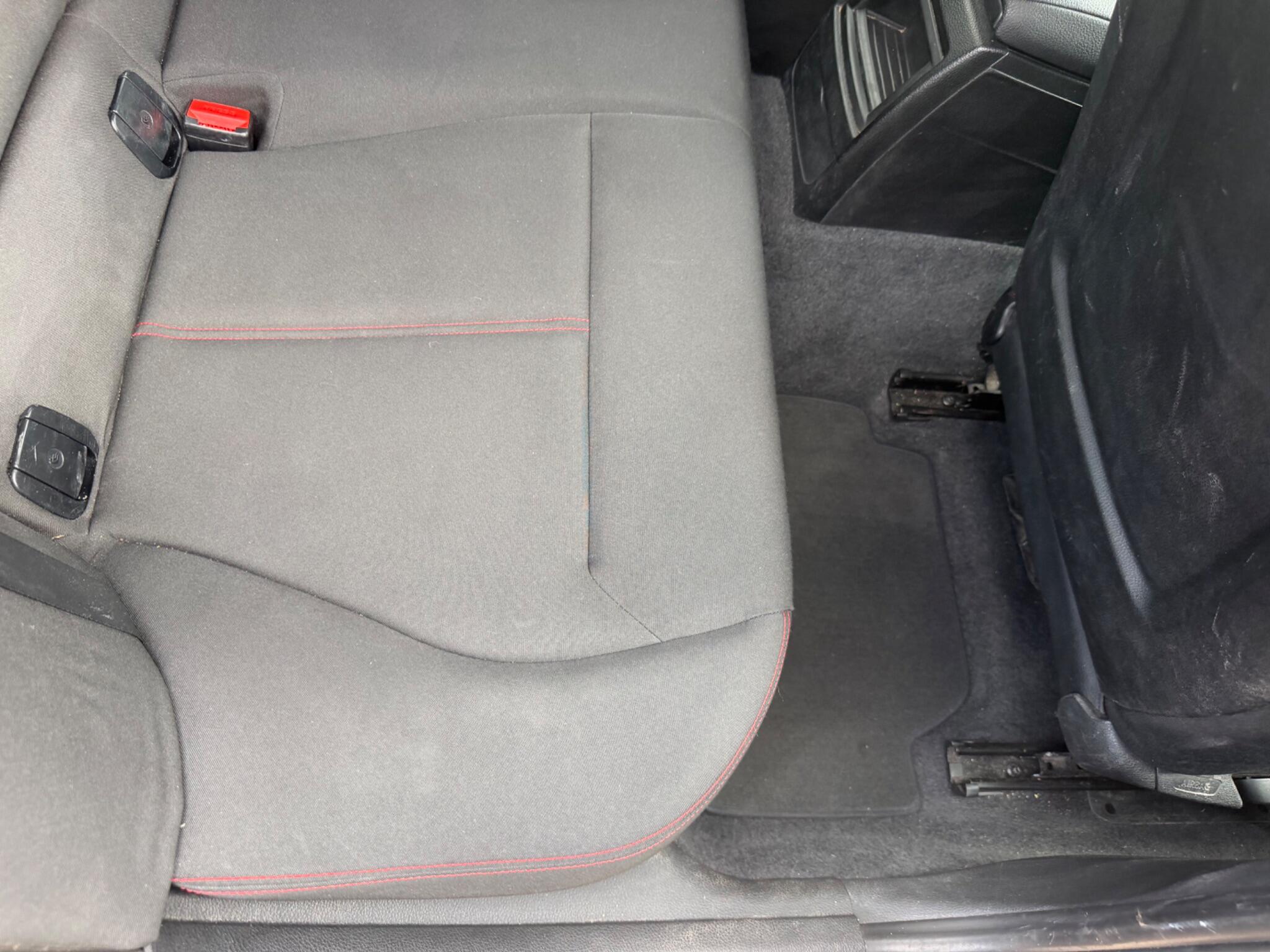 BMW 1 Series view 23