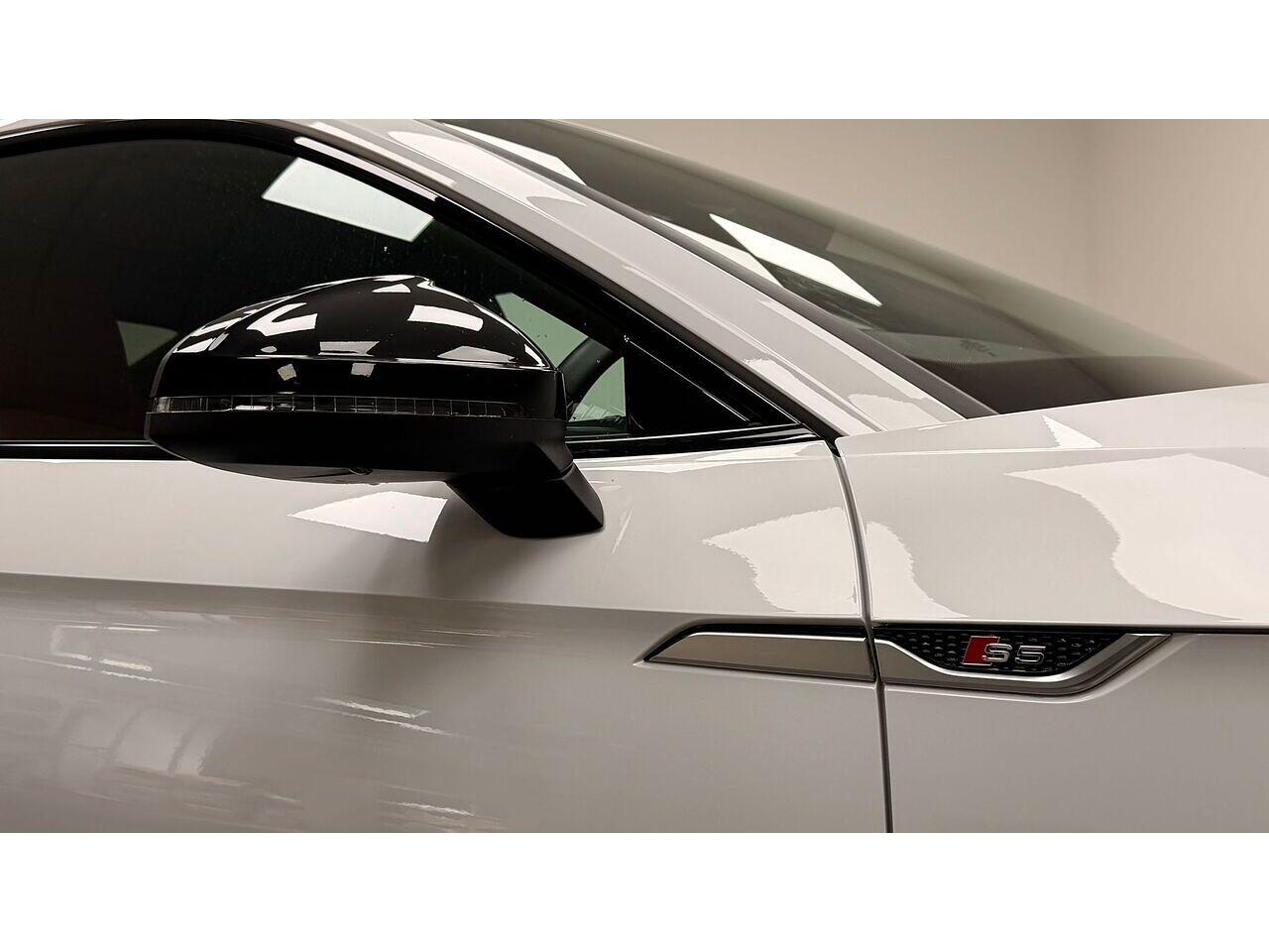 Audi S5 view 13