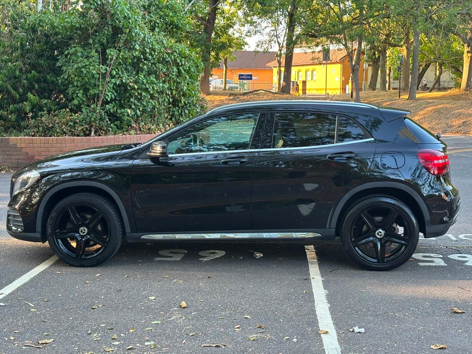 Mercedes-Benz Gla view 7