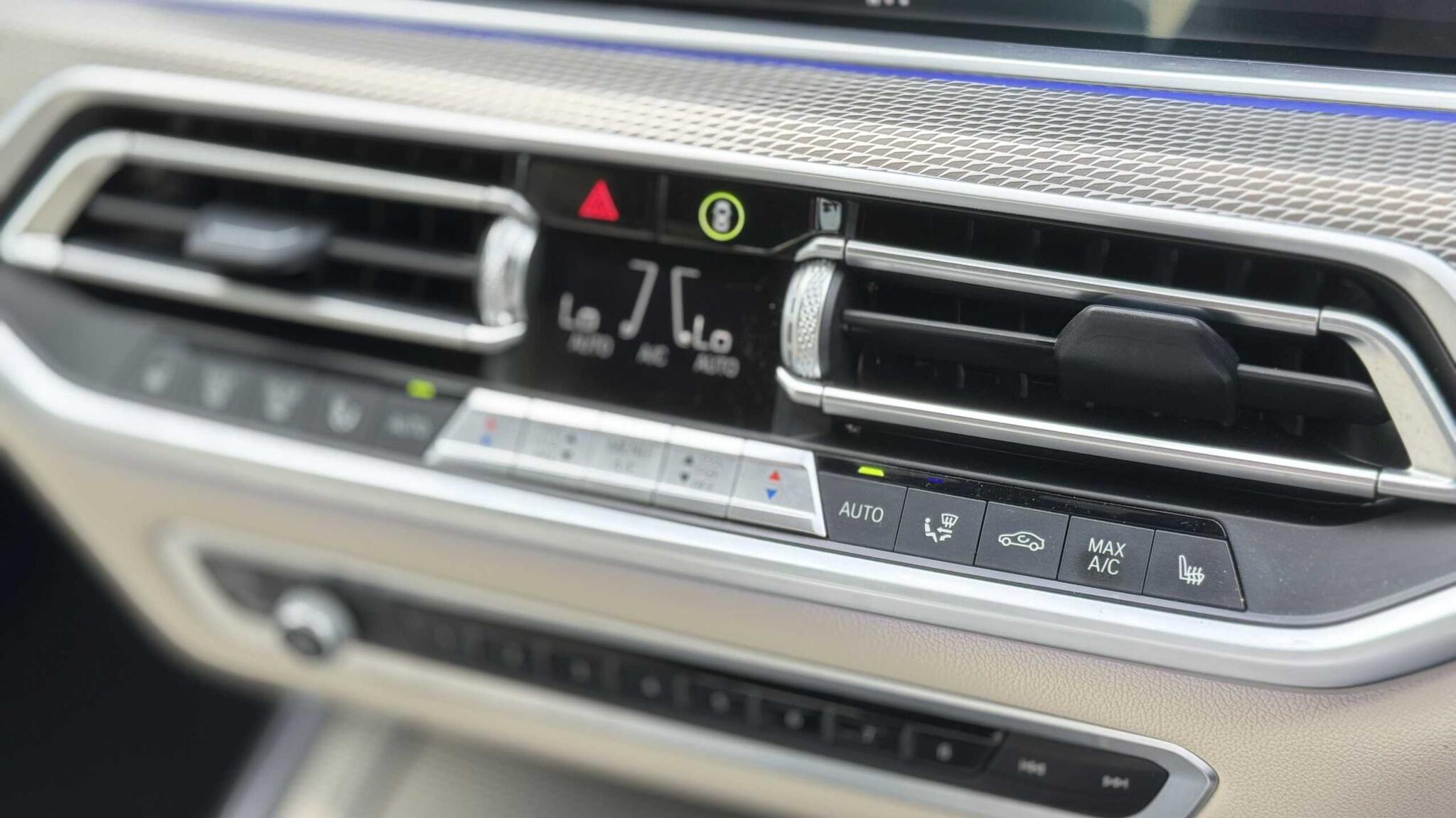 BMW X5 view 29