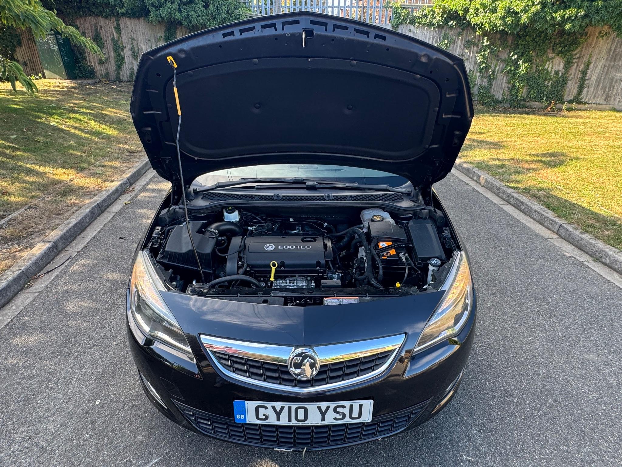 2010 Vauxhall Astra image 26