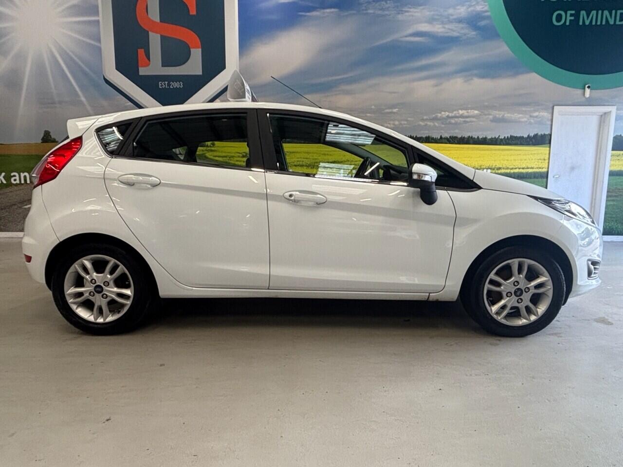 Ford Fiesta view 4