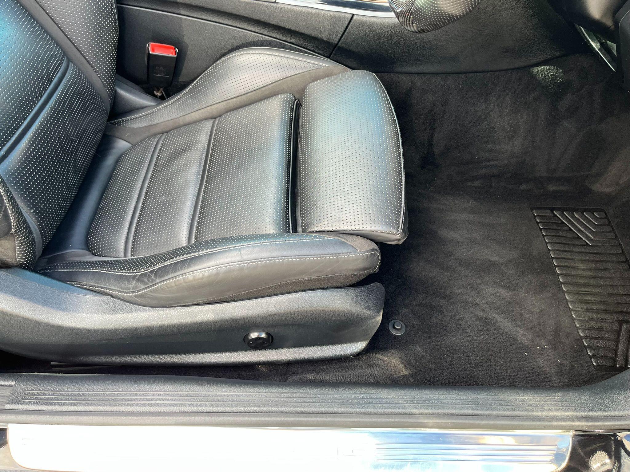 Mercedes-Benz C-Class view 12