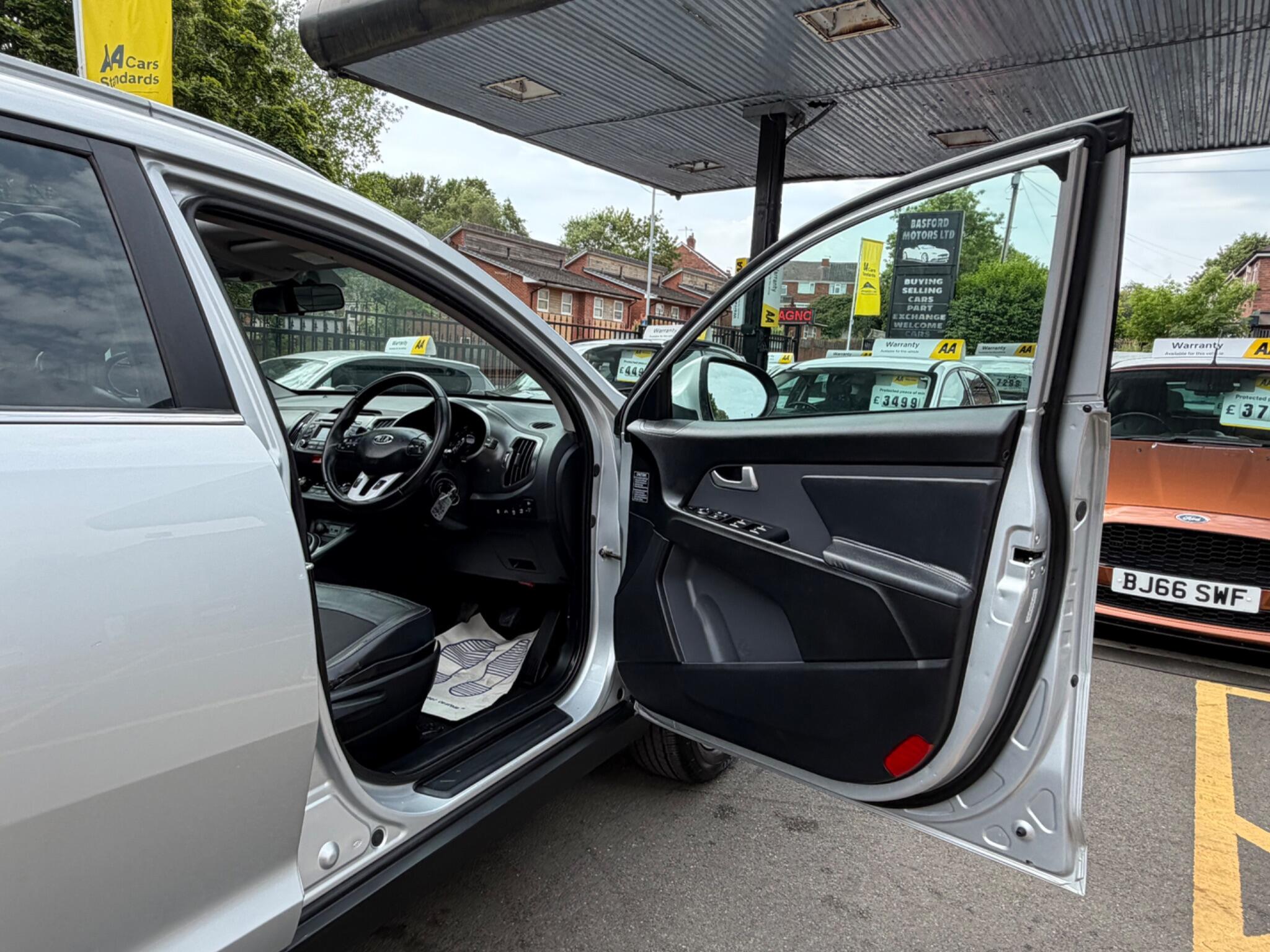 Kia Sportage view 25