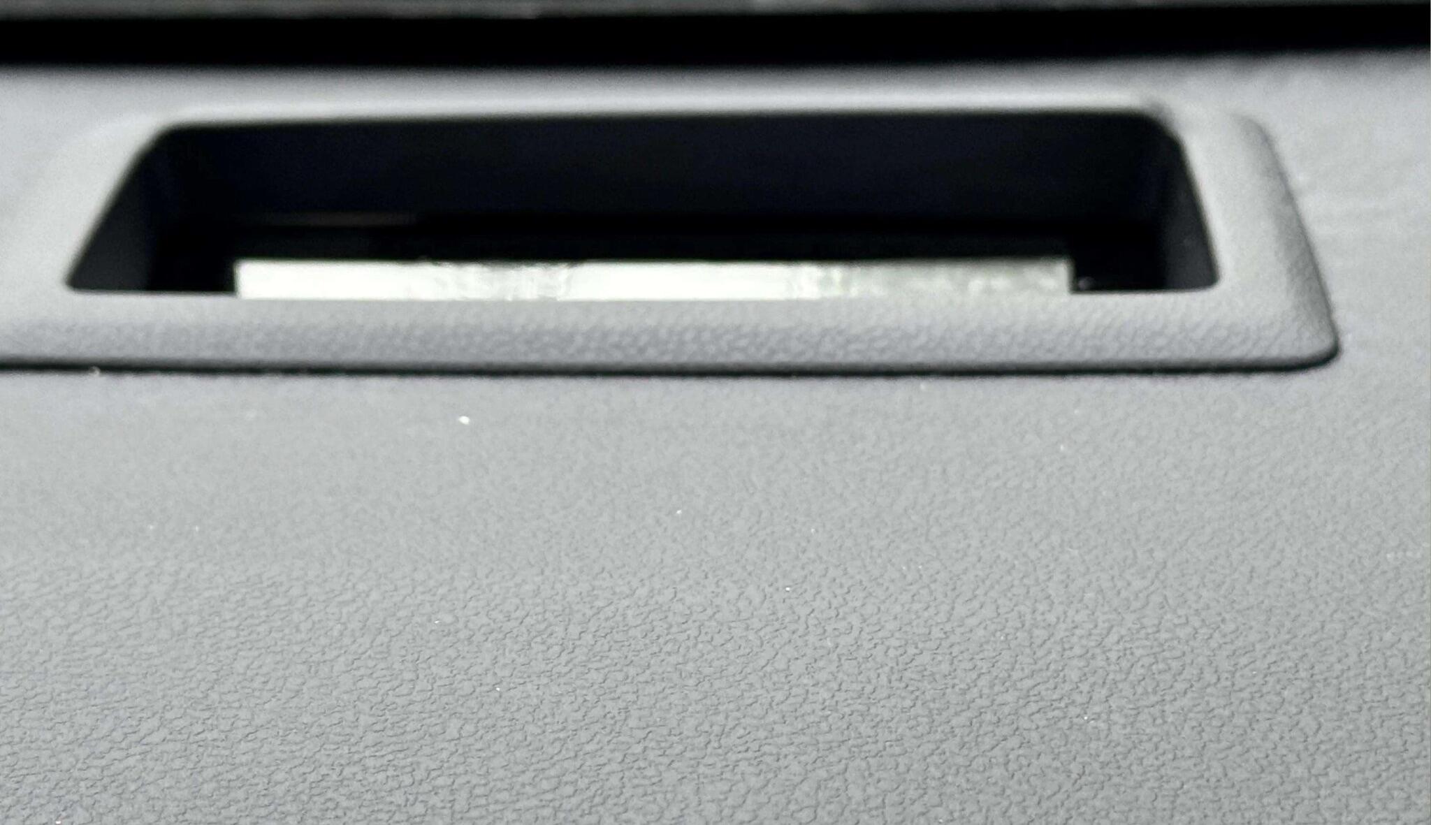 Toyota Prius view 9