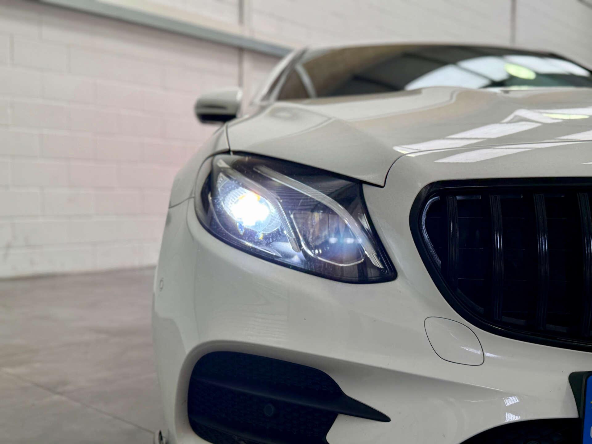 Mercedes-Benz E-Class view 12