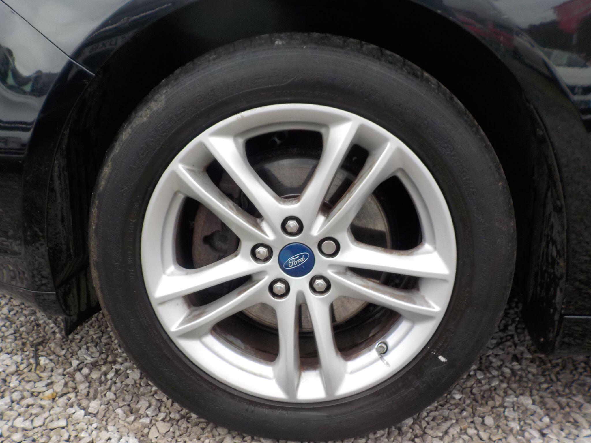 Ford Mondeo 2.0 TDCi Titanium Euro 6 (s/s) 5dr
