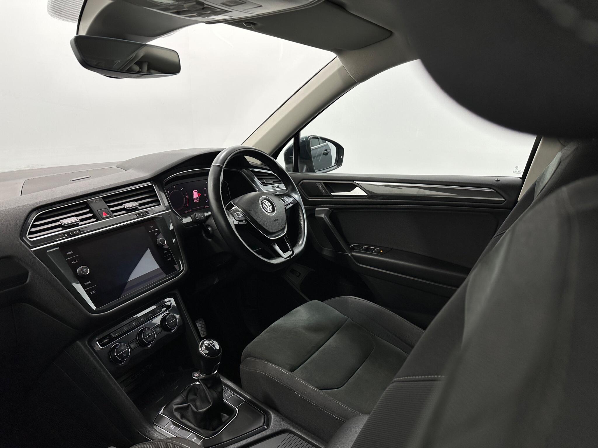 Volkswagen Tiguan Allspace view 31