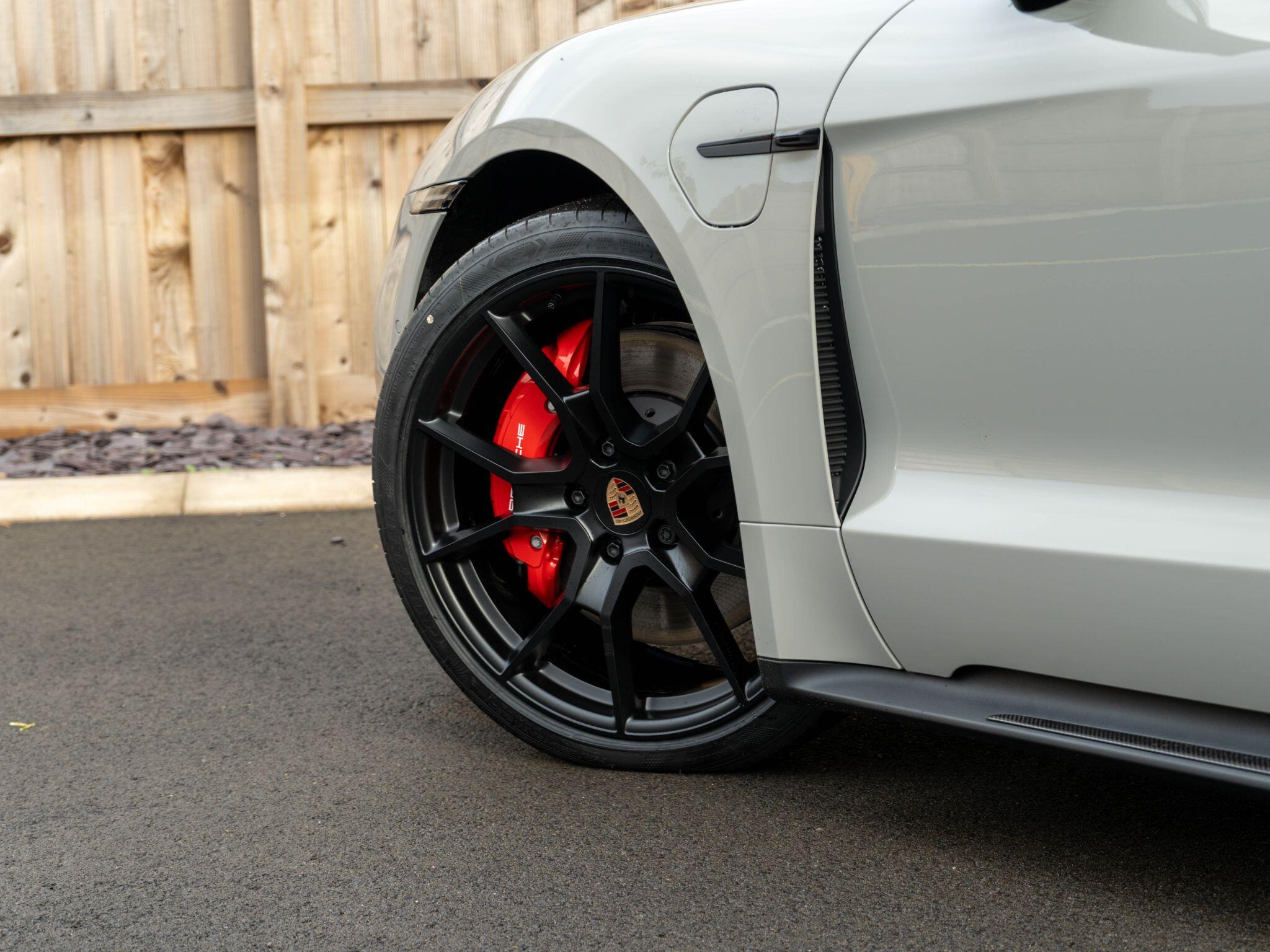 Porsche Taycan view 68
