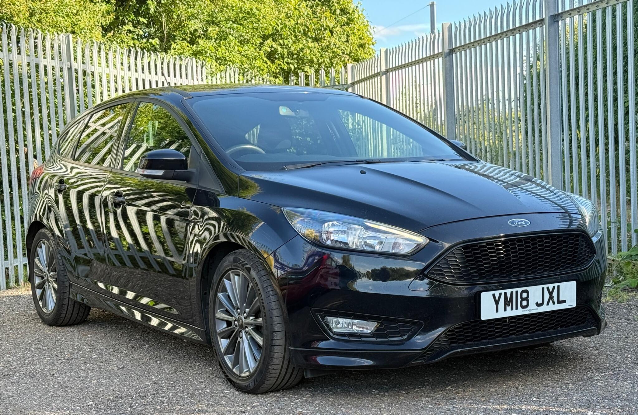 2018 Ford Focus image 1